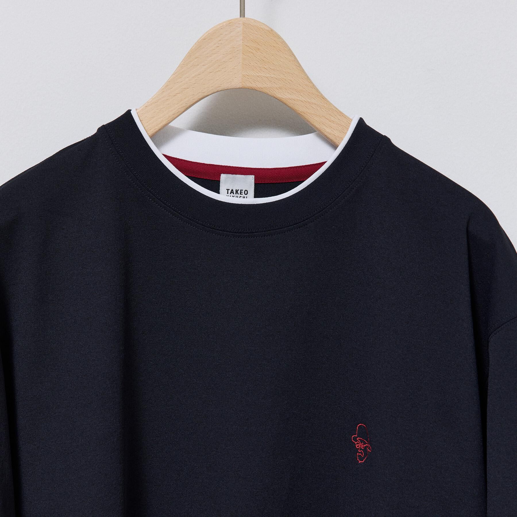 TAKEO KIKUCHI「【汗染み軽減/接触冷感】フェイクレイヤード ワンポイント刺繍Ｔシャツ」|Tシャツ・カットソー|