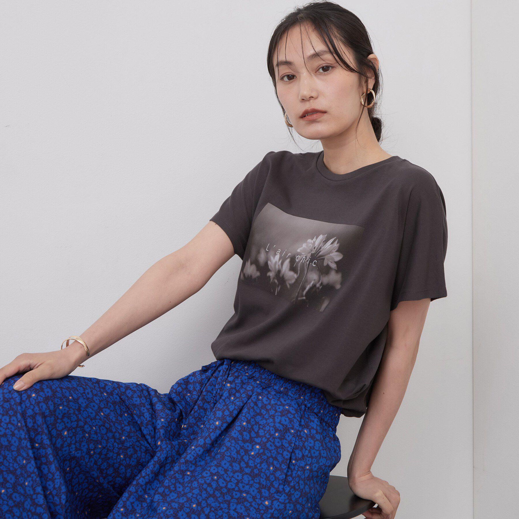 OPAQUE.CLIP「フォトプリントTシャツ【洗濯機OK】」|Tシャツ・カットソー|チャコールグレー(0