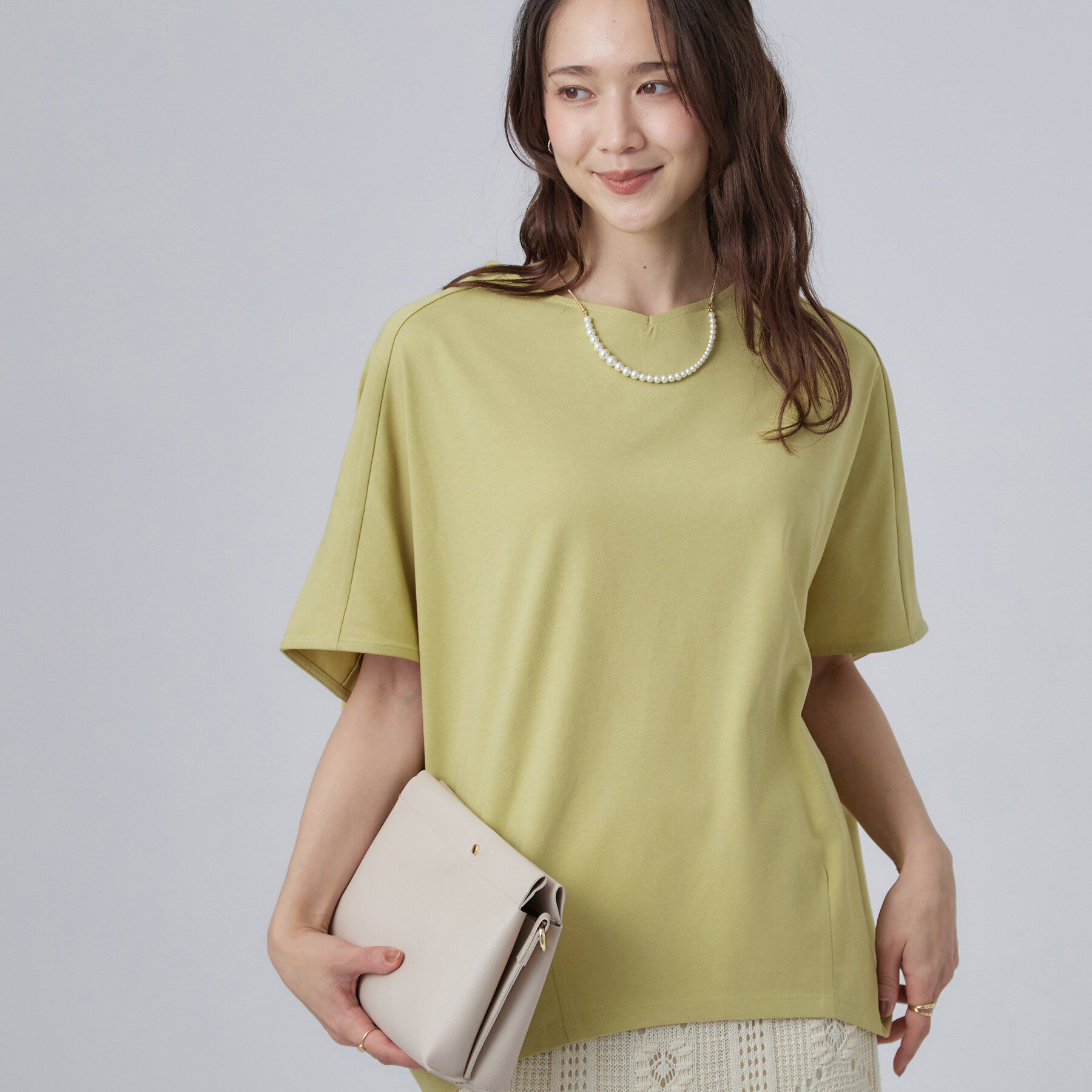 SHOO･LA･RUE「【ひんやり/体型カバー】インせず着られる 上品見えのドルマントップス」|Tシャツ・カットソー|イエロー(031)