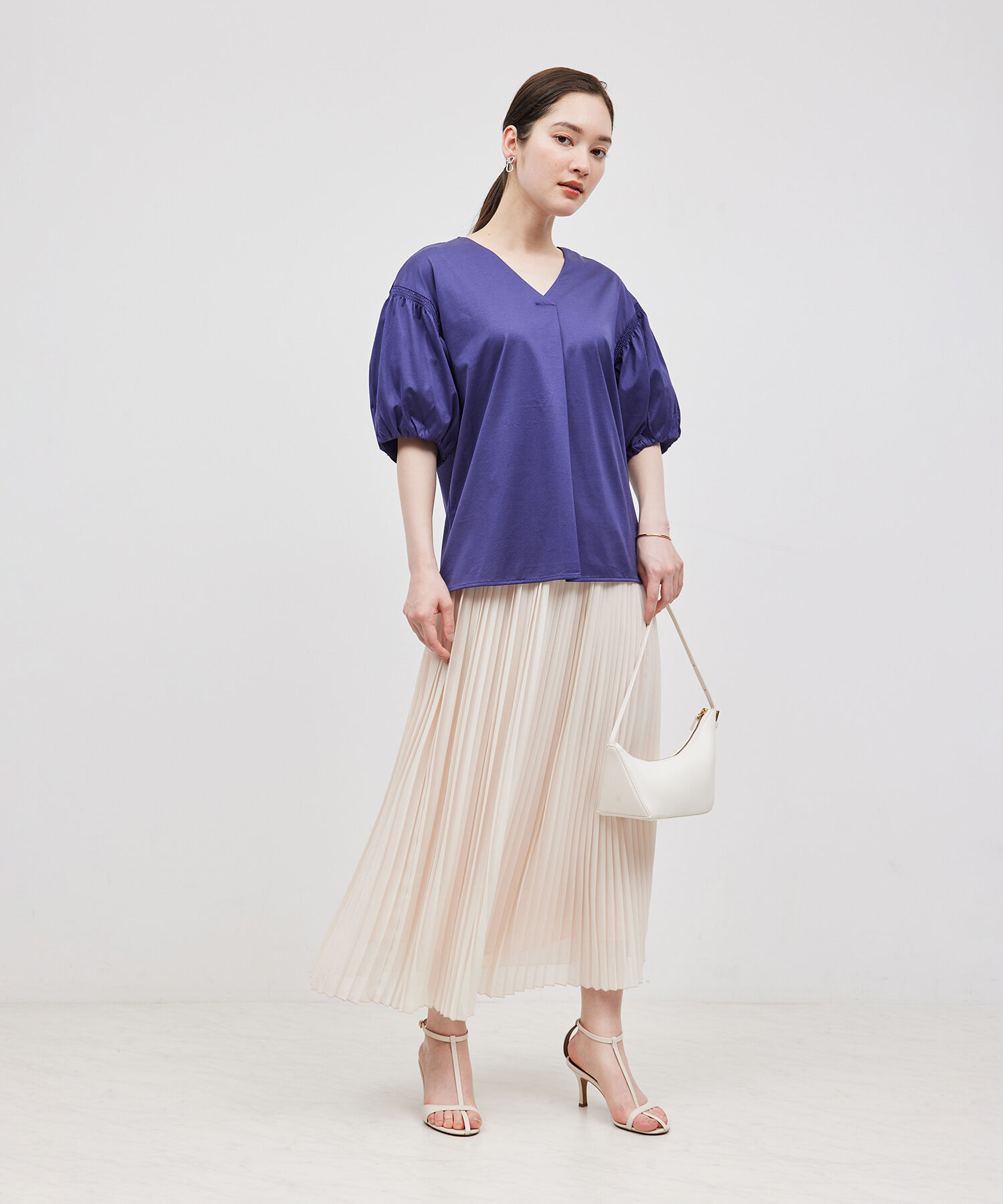 ROPE「【洗える】クリア天竺Vネック5分袖カットソー」|Tシャツ・カットソー|