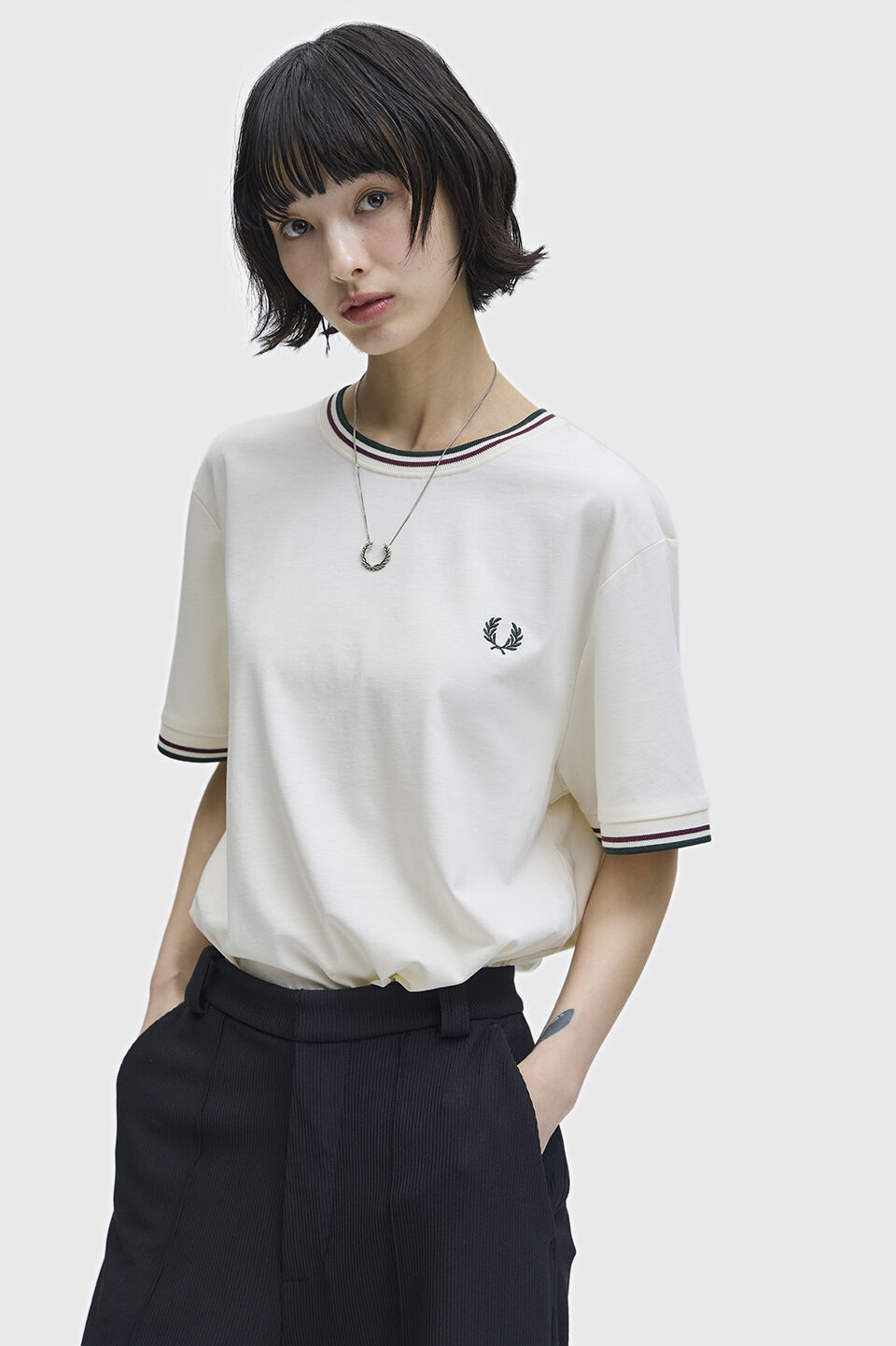 FRED PERRY 「Twin Tipped T-Shirt／ティップラインTシャツ M1588V」|Tシャツ・カットソー|