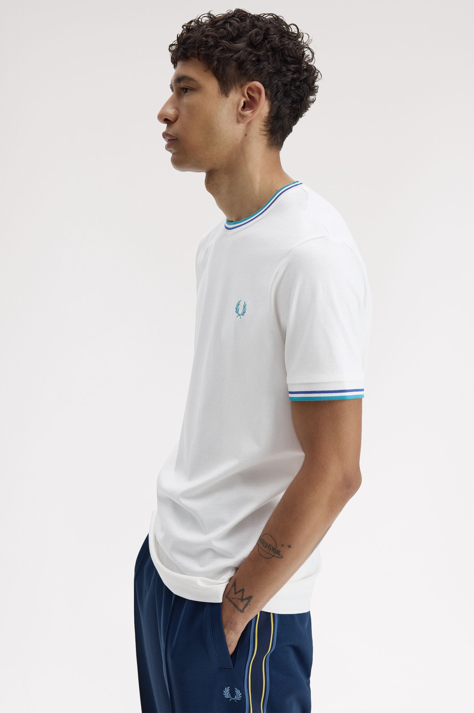 FRED PERRY 「Twin Tipped T-Shirt／ティップラインTシャツ M1588V」|Tシャツ・カットソー|SNOWWHITE