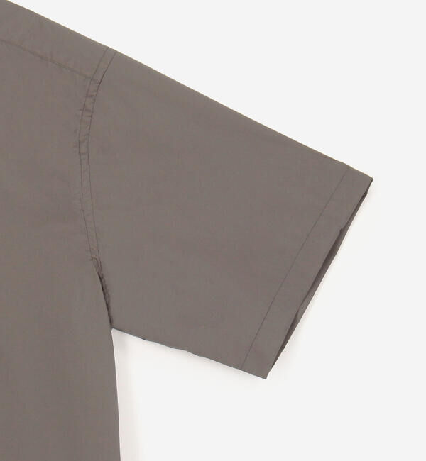  「SCYE BASICS | 〈別注〉ナイロン ボタンダウン半袖シャツ MEN」|シャツ・ブラウス|