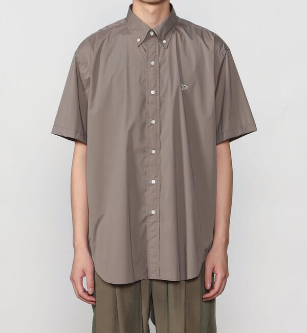  「SCYE BASICS | 〈別注〉ナイロン ボタンダウン半袖シャツ MEN」|シャツ・ブラウス|