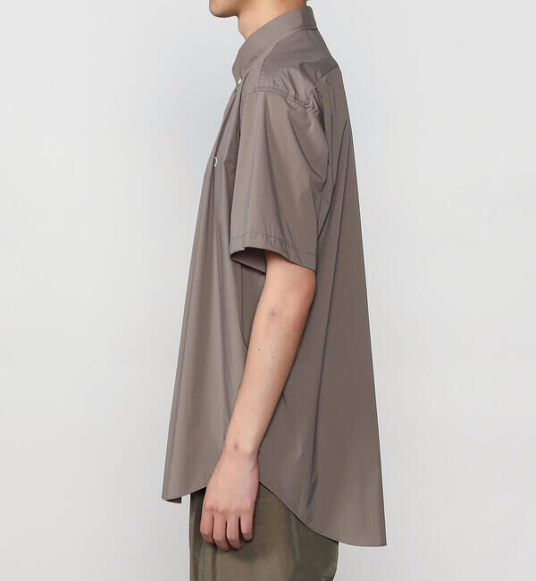  「SCYE BASICS | 〈別注〉ナイロン ボタンダウン半袖シャツ MEN」|シャツ・ブラウス|