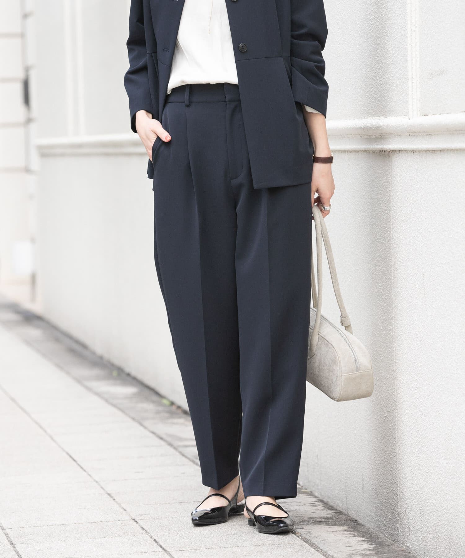 URBAN RESEARCH「『3サイズ展開』タックテーパードパンツ」|その他|