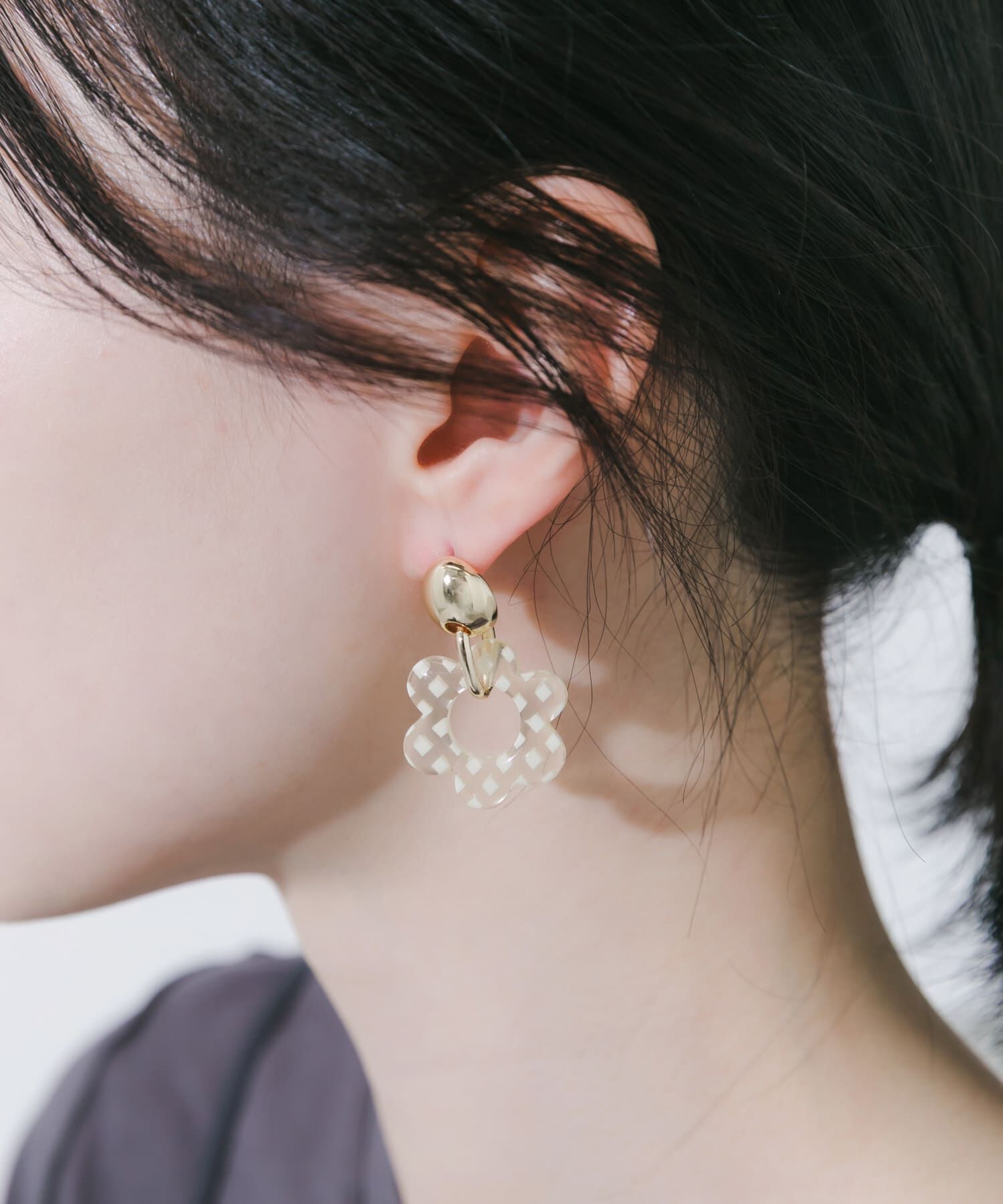 SMELLY「チェックフラワーピアス」|ピアス|