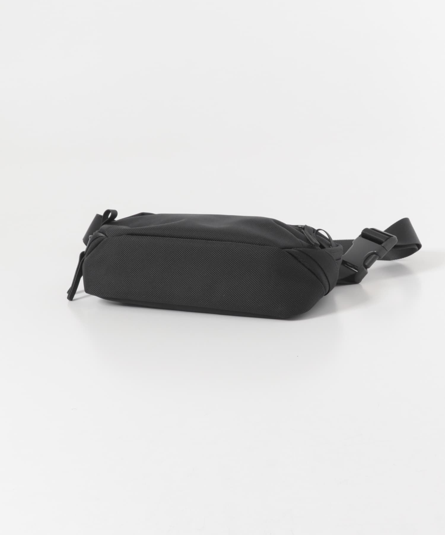 URBAN RESEARCH「AER　DAY SLING 4」|ショルダー・メッセンジャー|