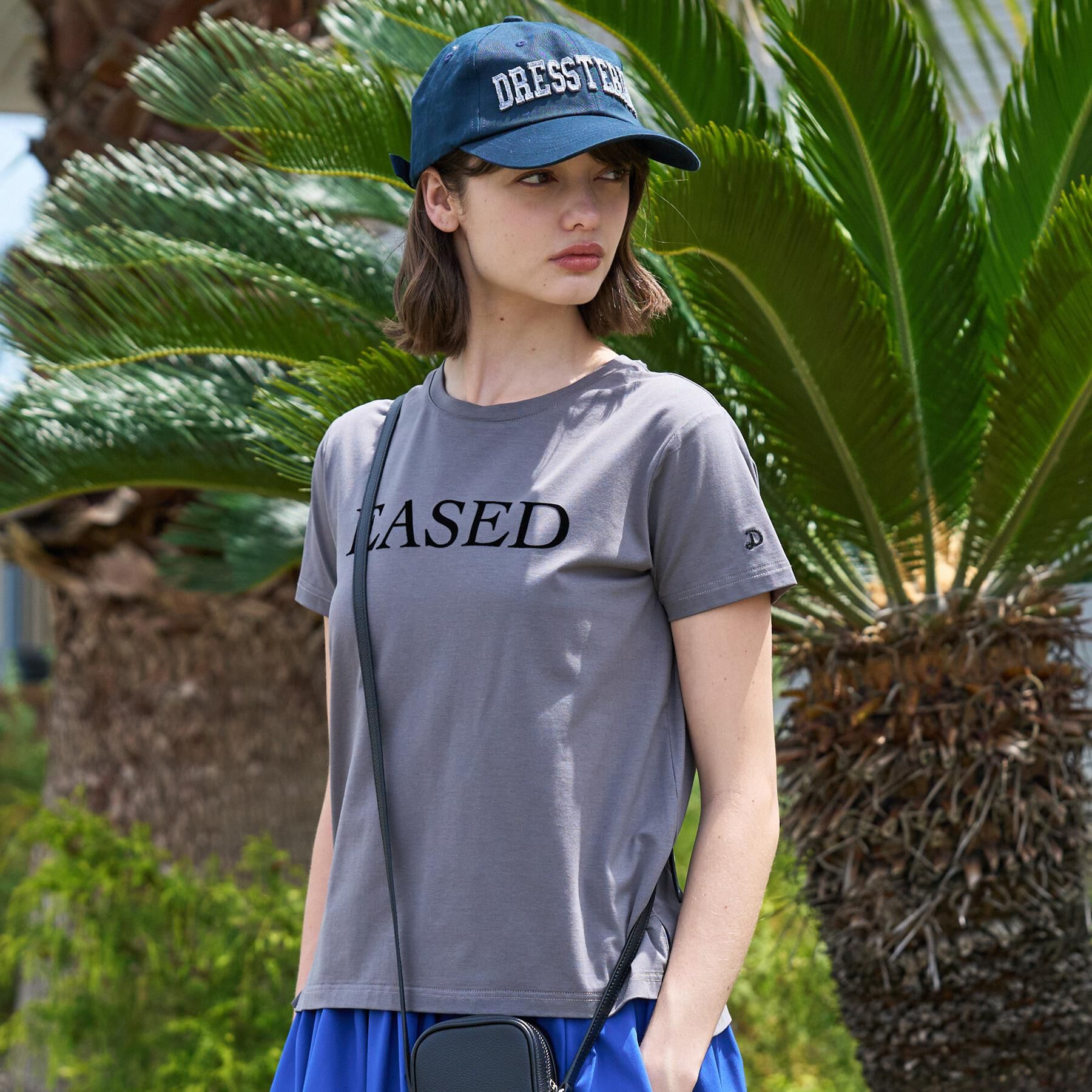 DRESSTERIOR「【立体ロゴ】フロッキーロゴプリントTシャツ」|Tシャツ・カットソー|グレー(012)