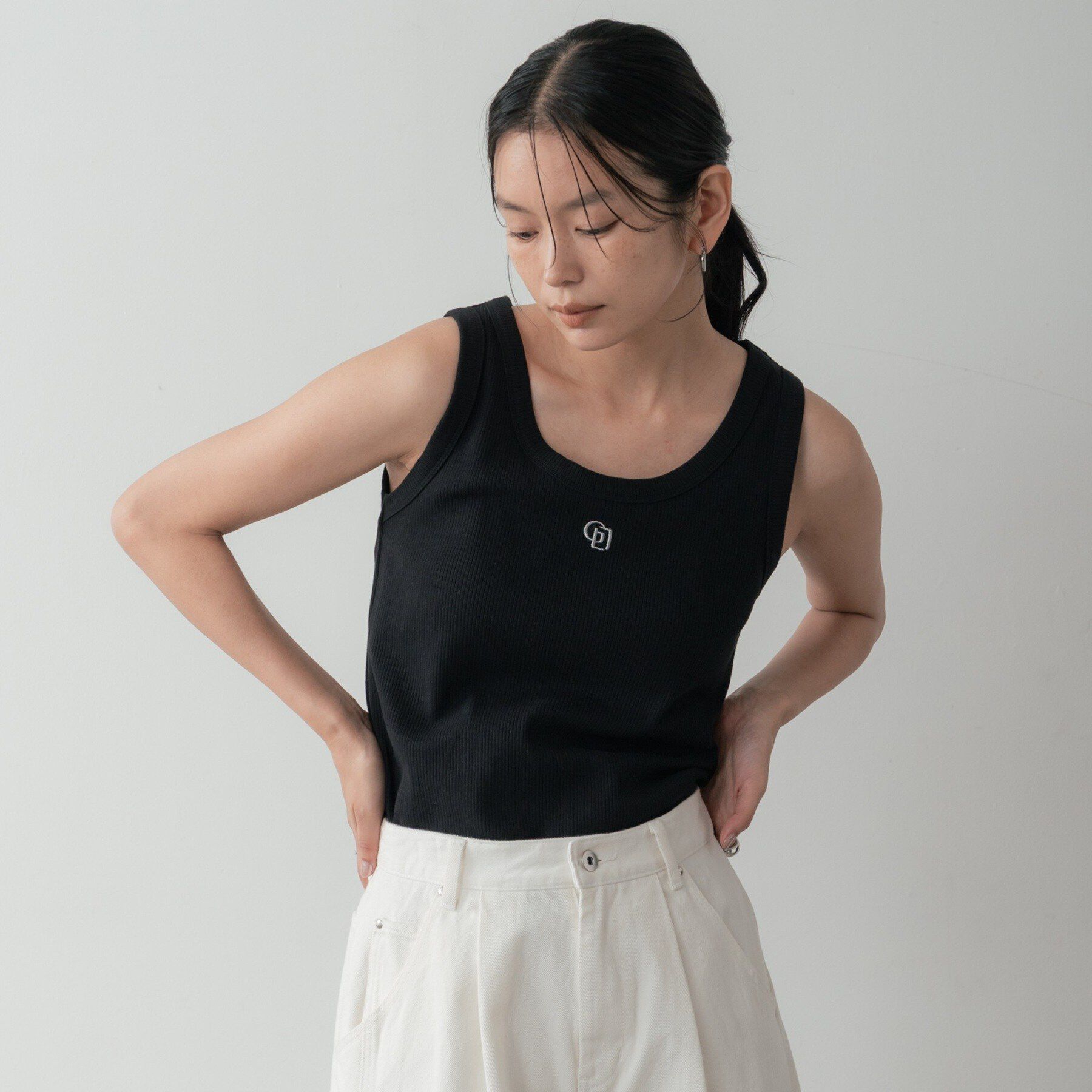 GALLEST「ロゴ刺繍リブタンクトップ」|キャミソール|ブラック(019)