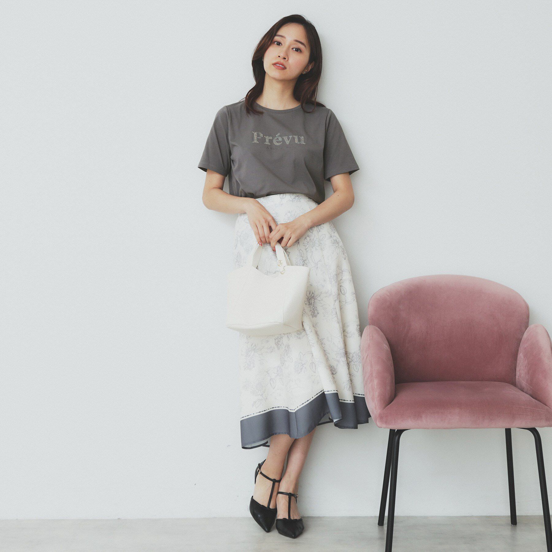 index「スパンコール刺繍ロゴTシャツ【洗濯機洗い可／接触冷感／UVケア】」|Tシャツ・カットソー|
