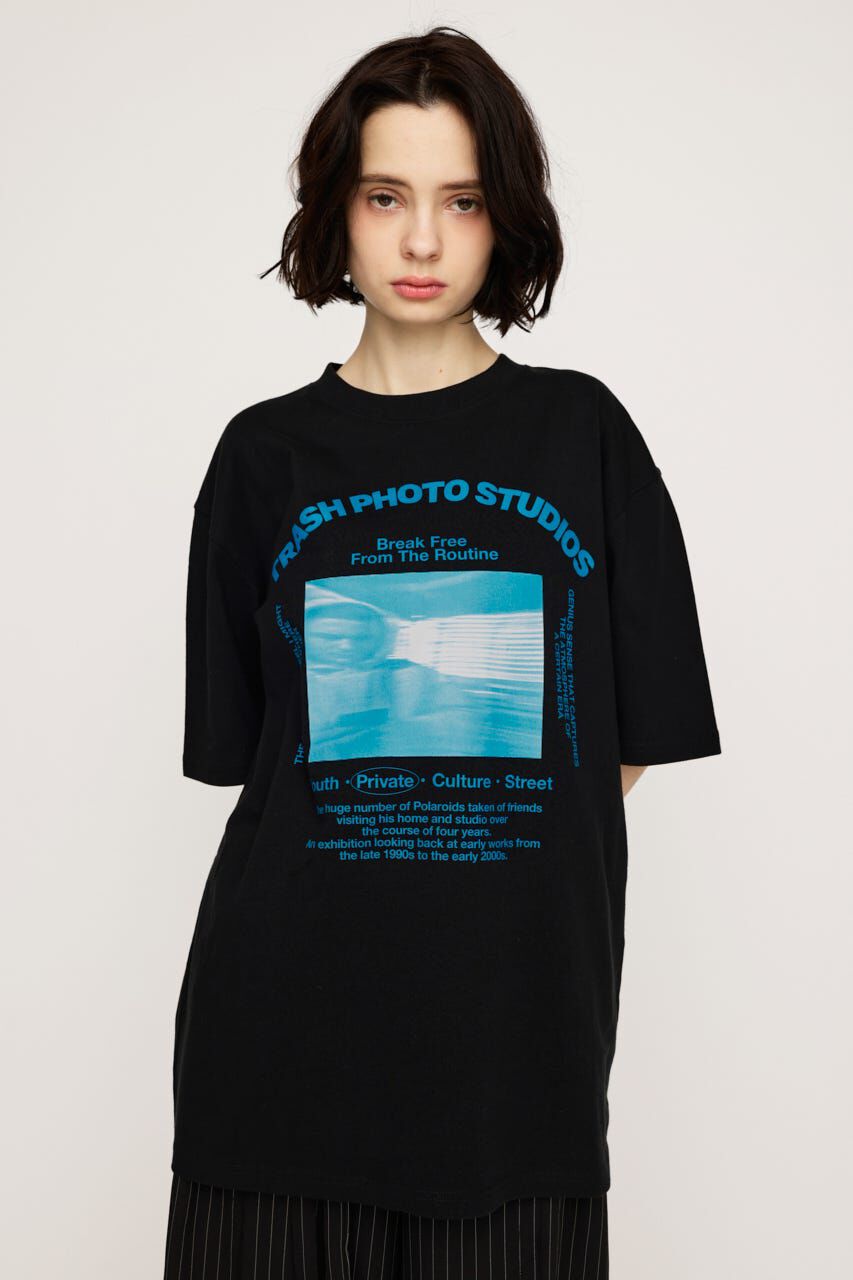 SLY「PHOTO LOGO 2SIZE Tシャツ」|Tシャツ・カットソー|BLK