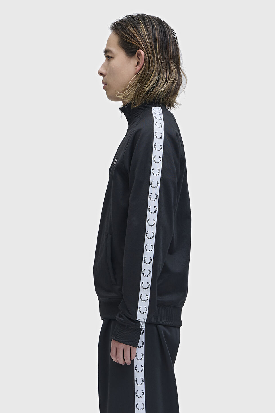 FRED PERRY 「Taped Track Jacket／フレッドペリートラックジャケット」|スウェット・ジャージ|