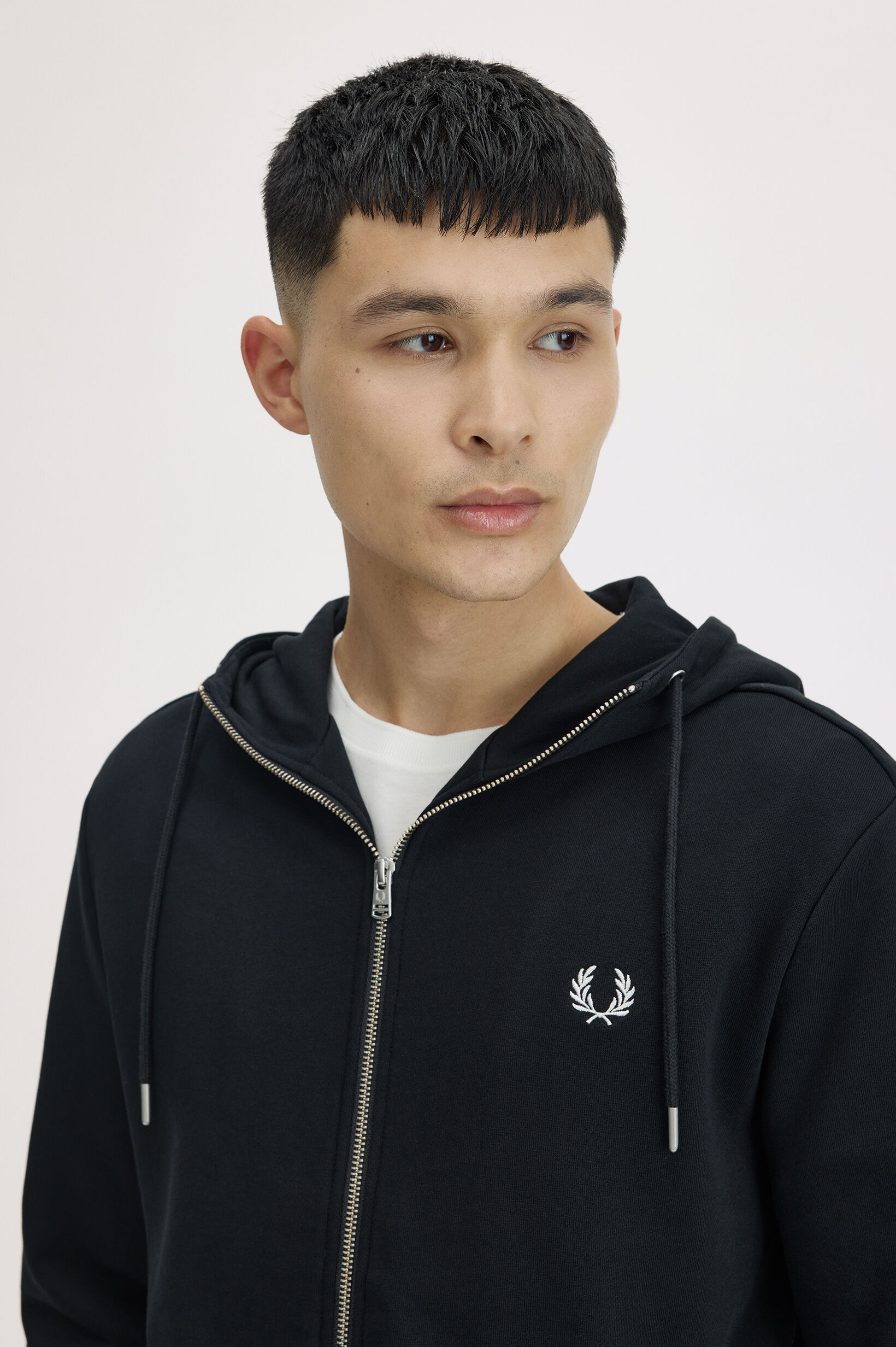 FRED PERRY 「Hooded Zip Through Sweatshirt／フードジップアップパーカー」|スウェット・ジャージ|