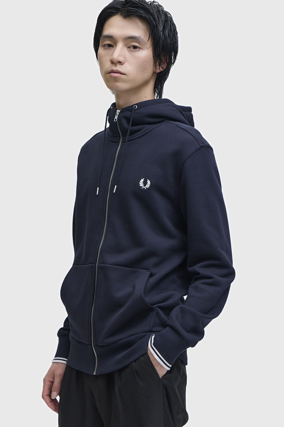 FRED PERRY 「Hooded Zip Through Sweatshirt／フードジップアップパーカー」|スウェット・ジャージ|