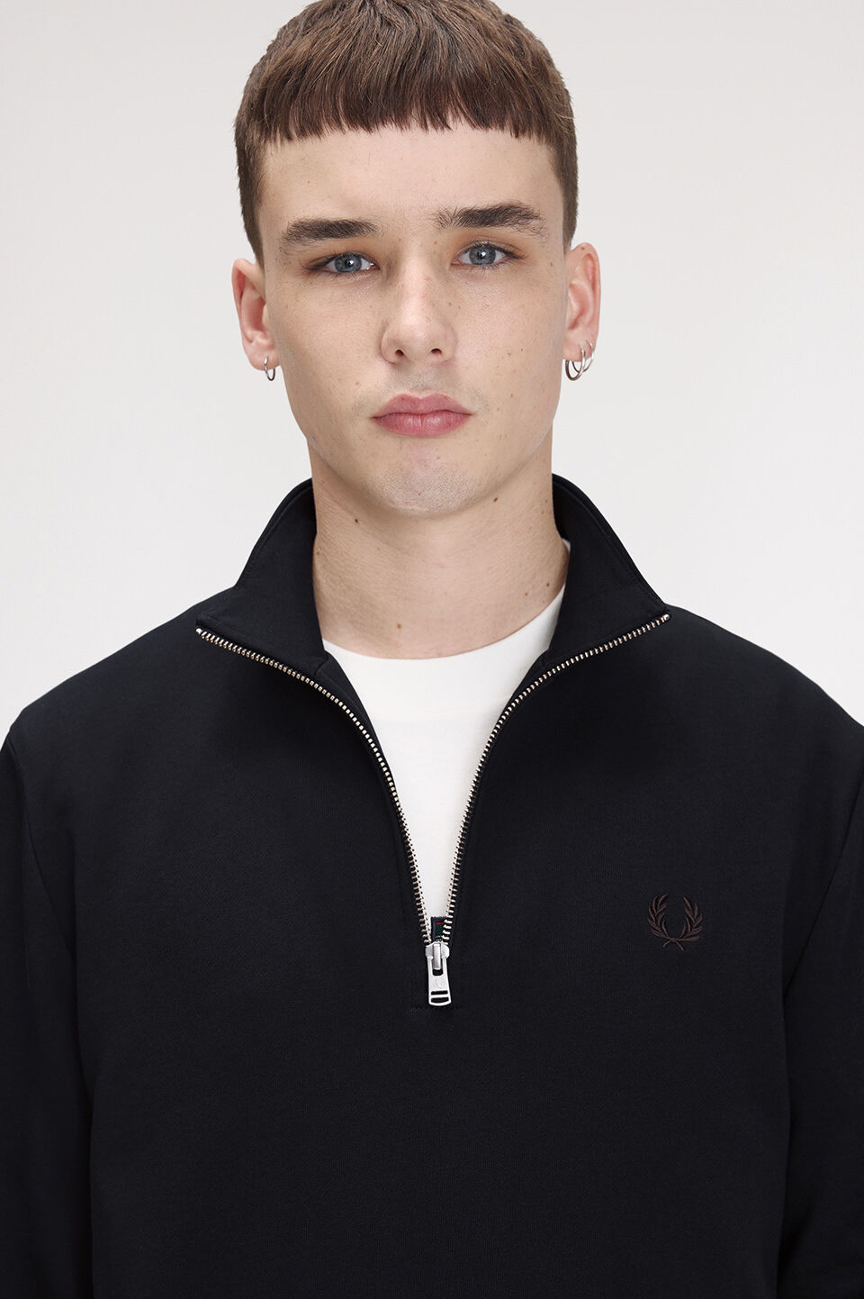 FRED PERRY 「FRED PERRY／Half Zip Sweatshirt／フレッドペリーハーフジップスウェットシャツ」|スウェット・ジャージ|