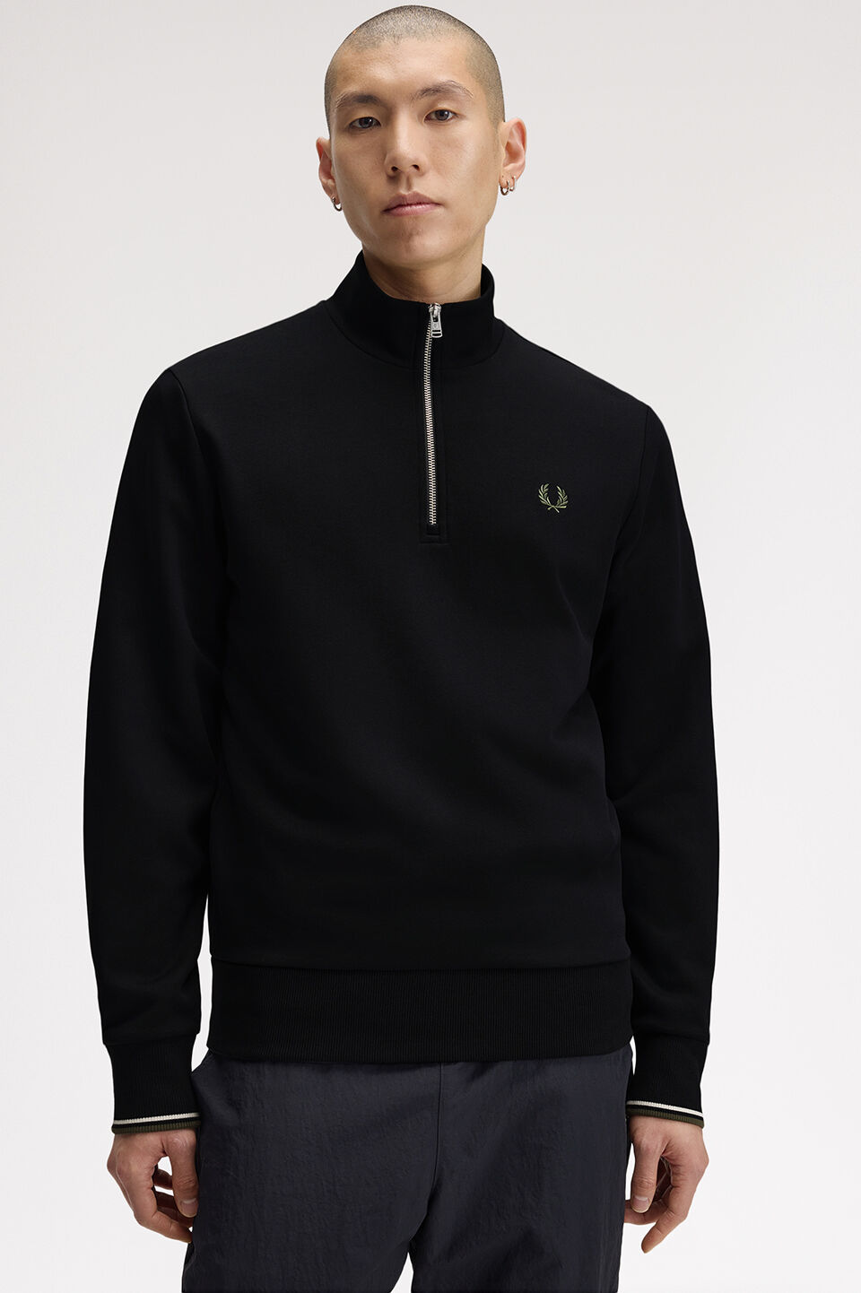 FRED PERRY 「FRED PERRY／Half Zip Sweatshirt／フレッドペリーハーフジップスウェットシャツ」|スウェット・ジャージ|