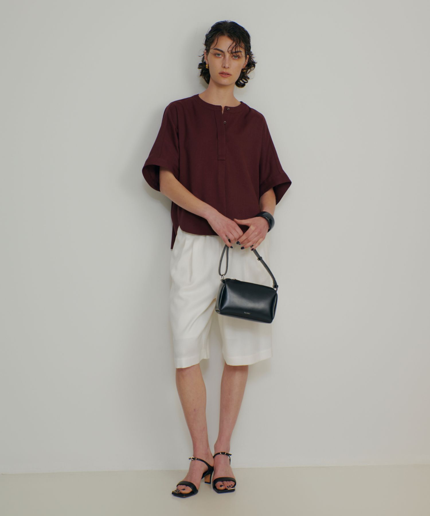 qualite「【ベストセラーアイテム！新色追加】リネンライクスリットブラウス/セットアップ対応」|シャツ・ブラウス|
