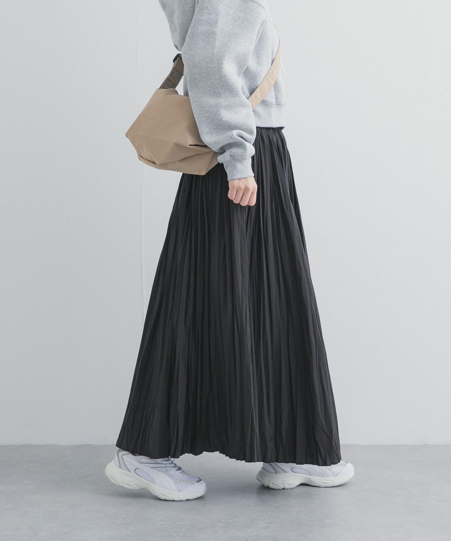 URBAN RESEARCH DOORS「タフタランダムプリーツスカート」|スカート|ブラック