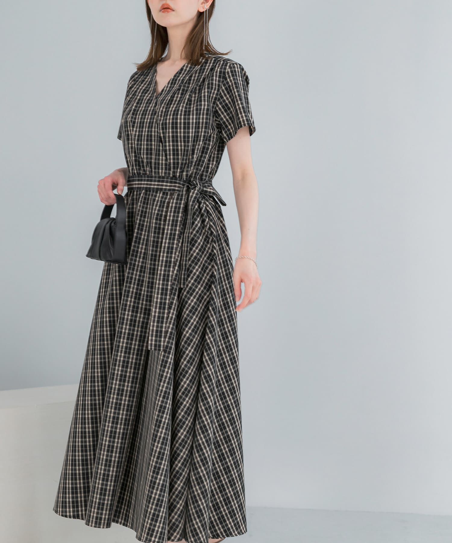 URBAN RESEARCH ROSSO「『WEB/一部店舗限定』チェックカシュクールワンピース」|ワンピース|