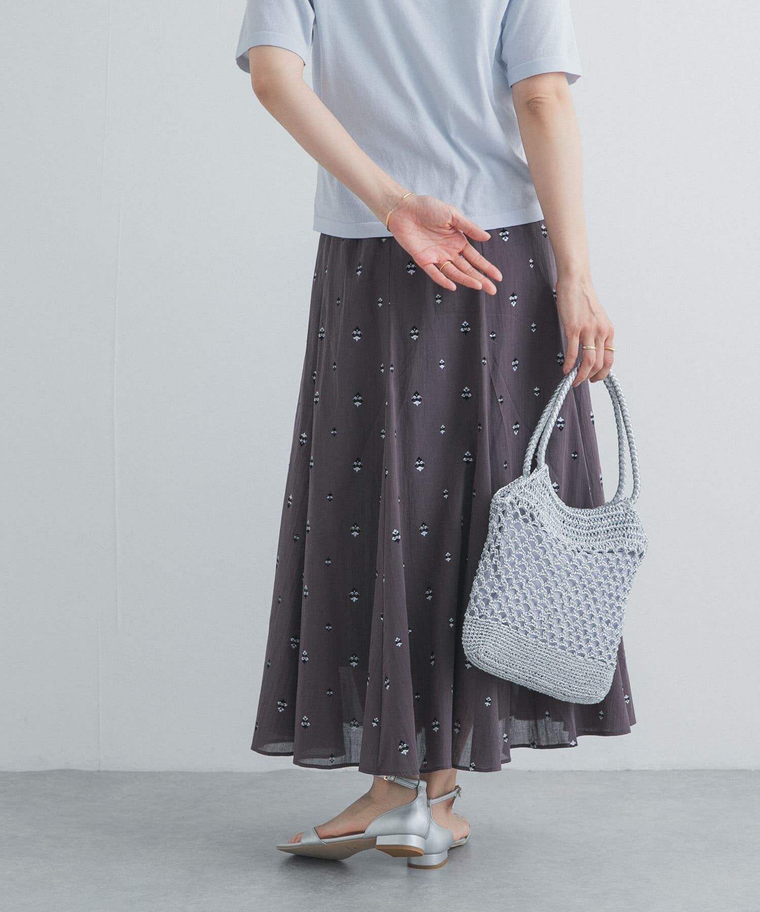 URBAN RESEARCH DOORS「小柄ダマスクプリントフレアスカート」|スカート|
