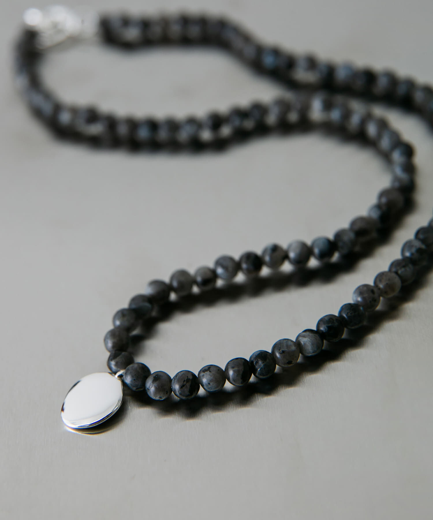 SMELLY「SMELLY so&rsquo;　blackLabradoritenecklace」|ネックレス|