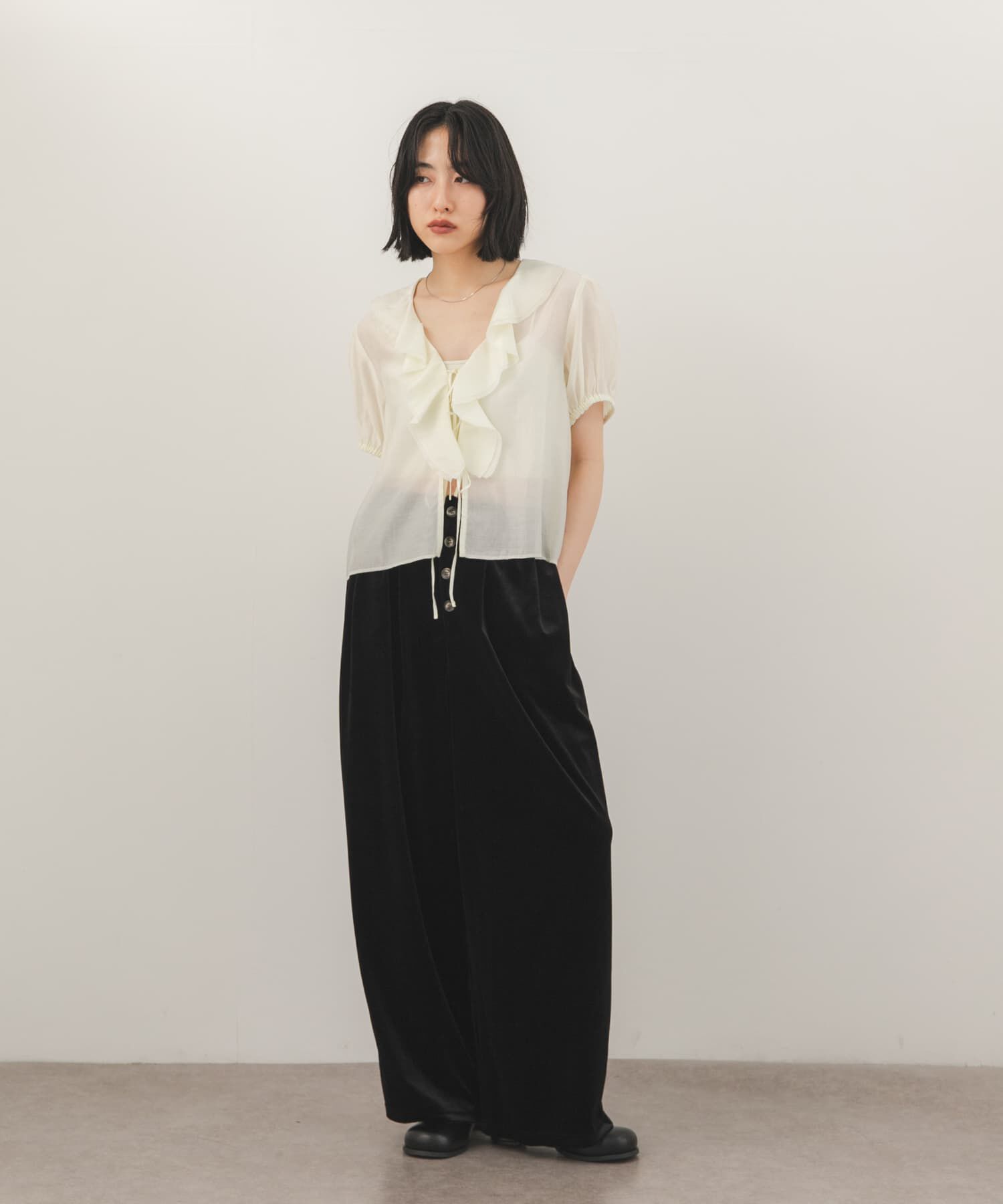  「フライボタンベロアパンツ」|その他|