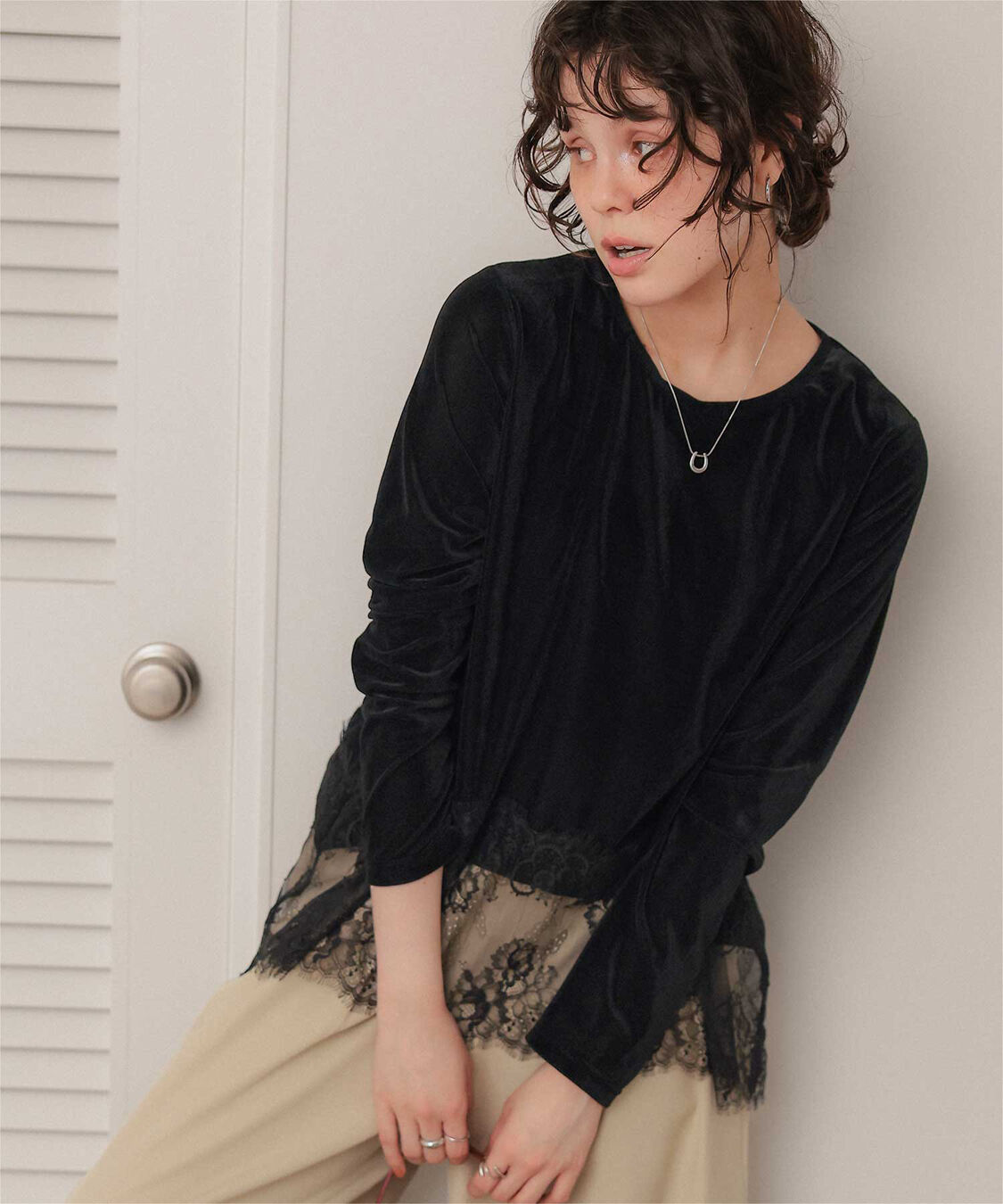titivate「ヘムレースシアーベロアロングスリーブTシャツ」|Tシャツ・カットソー|ブラック