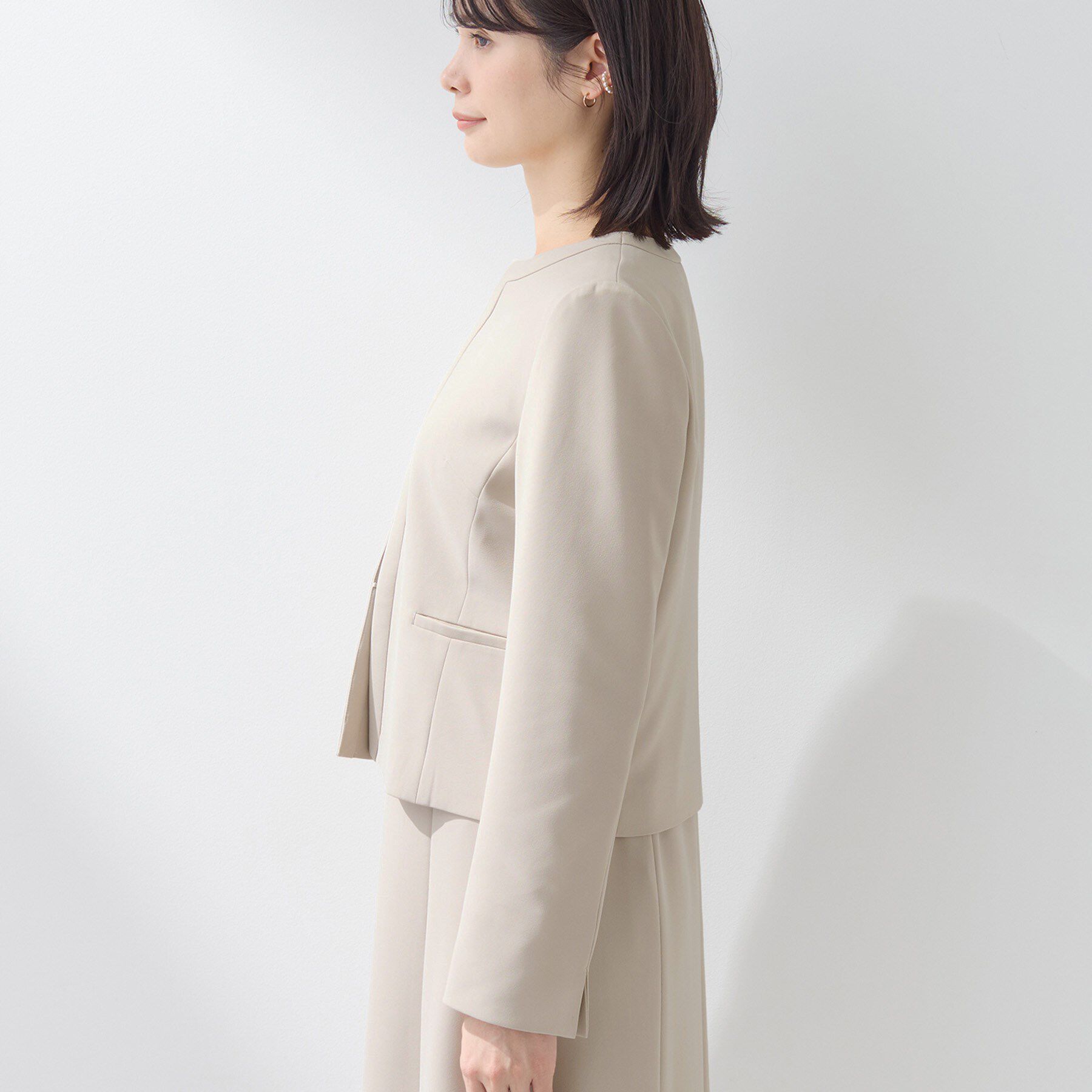 INDIVI「【上品光沢／SETUP可能】切り替えデザインジャケット」|ノーカラージャケット|