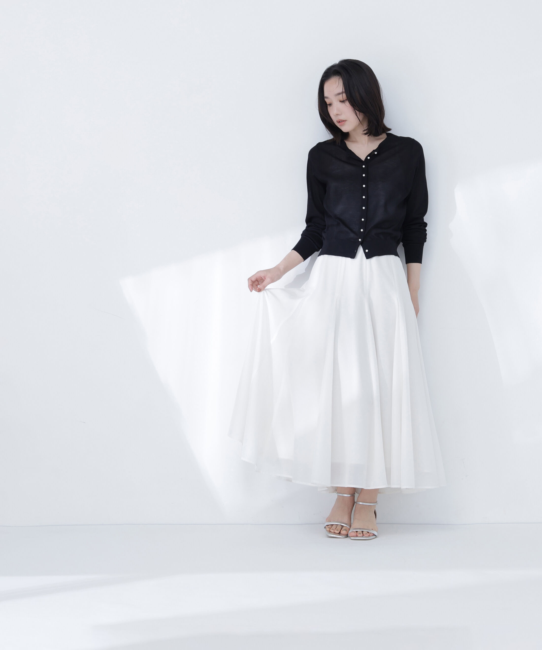  「〈接触冷感〉パールボタンシアーカーディガン」|ニット・セーター|