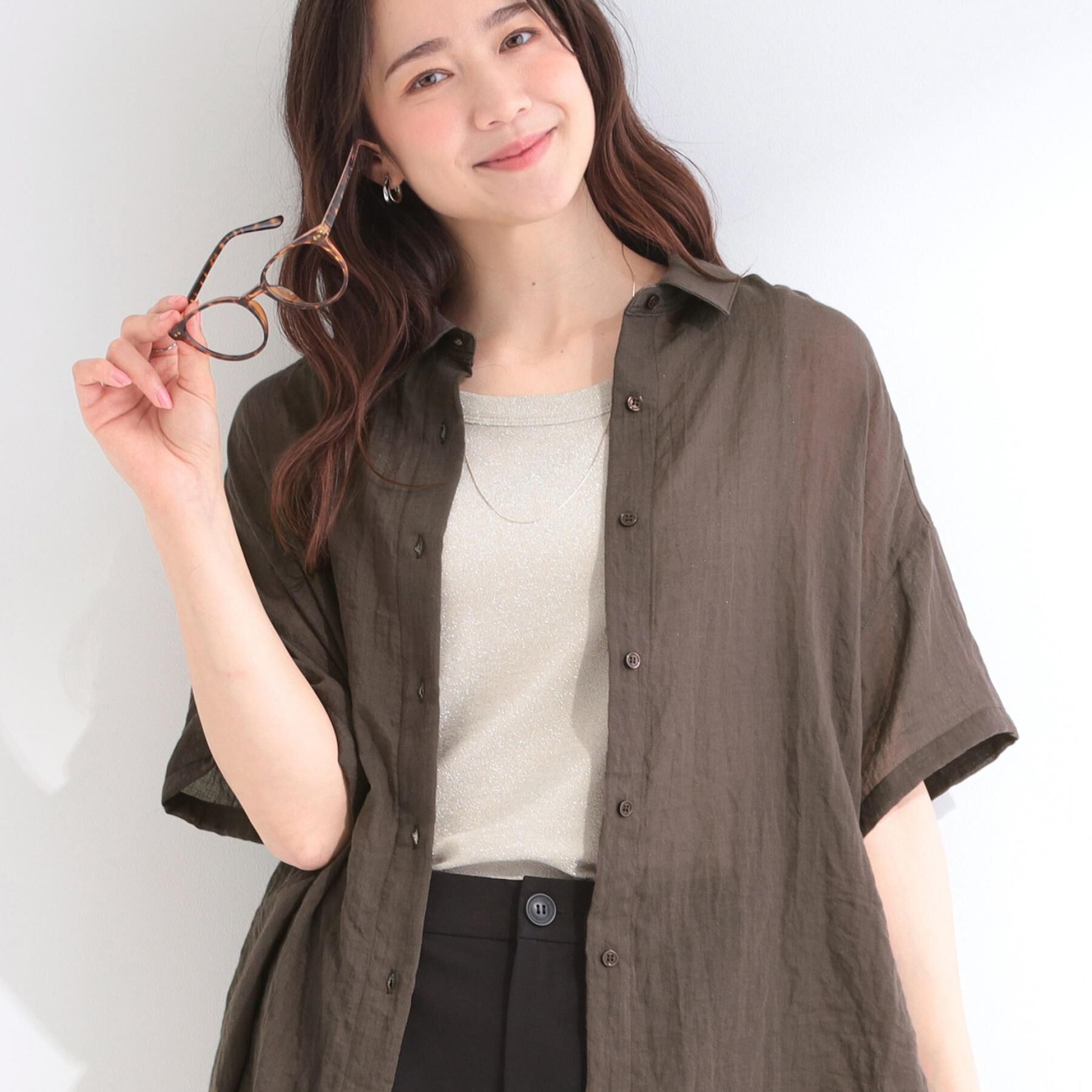 SHOO･LA･RUE「ヒップがすっぽり隠れる やわらか5分袖シアーシャツ」|シャツ・ブラウス|チャコールグレー(0