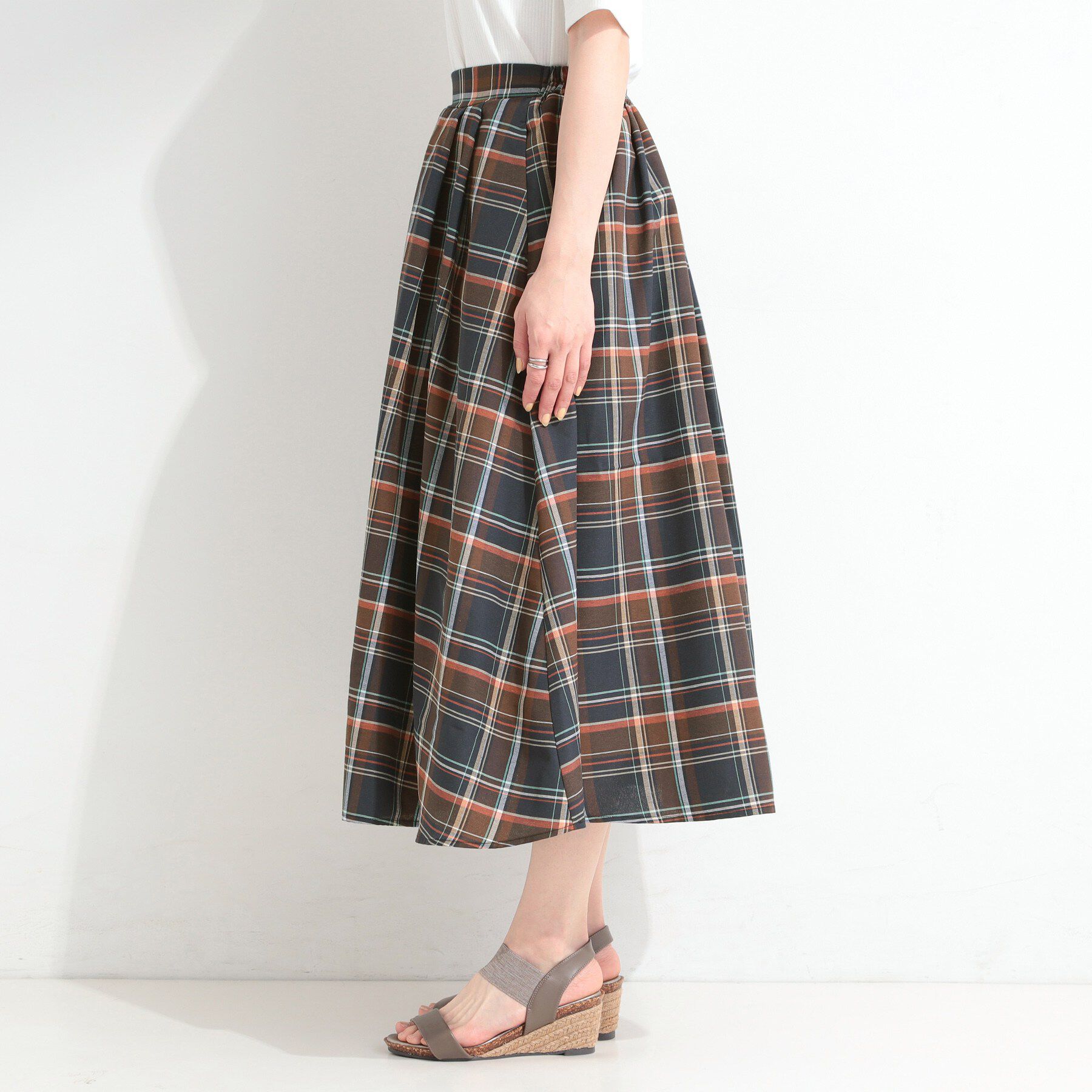 SHOO･LA･RUE「【S-LL/洗濯機可】1枚で華やか やわらかチェックフレアスカート」|スカート|