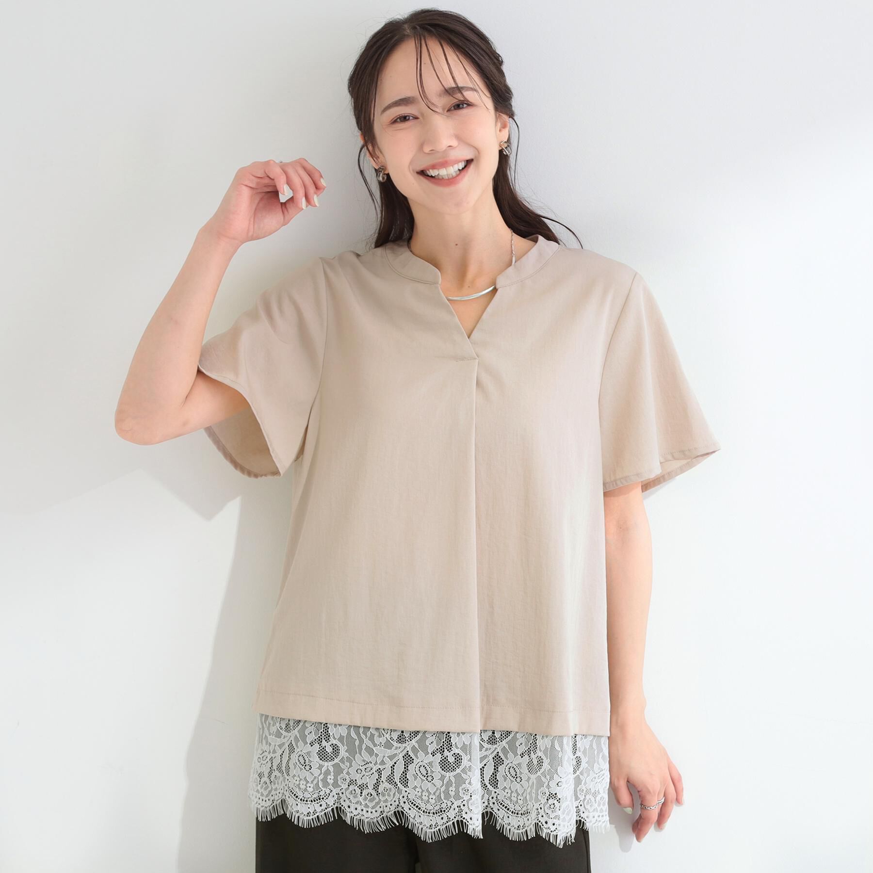 SHOO･LA･RUE「【ひんやり/洗濯機可】軽凛(かろりん) スキッパー裾レースブラウス」|シャツ・ブラウス|