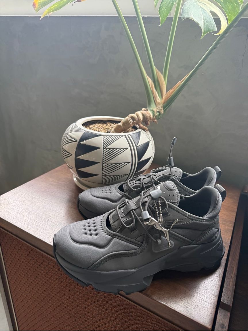 PUMA「【emmi&times;PUMA】ORKID SANDAL」|スニーカー|