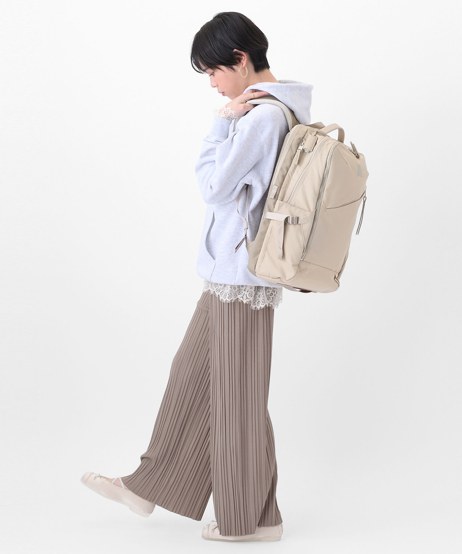 W&.Day/Night「W&.Day/Night トゥキ スクエアリュック B4サイズ 15.6インチPC収納 20512」|リュック|