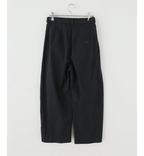 Spick and Span「コットンサテンタックカーブパンツ」|スラックス|