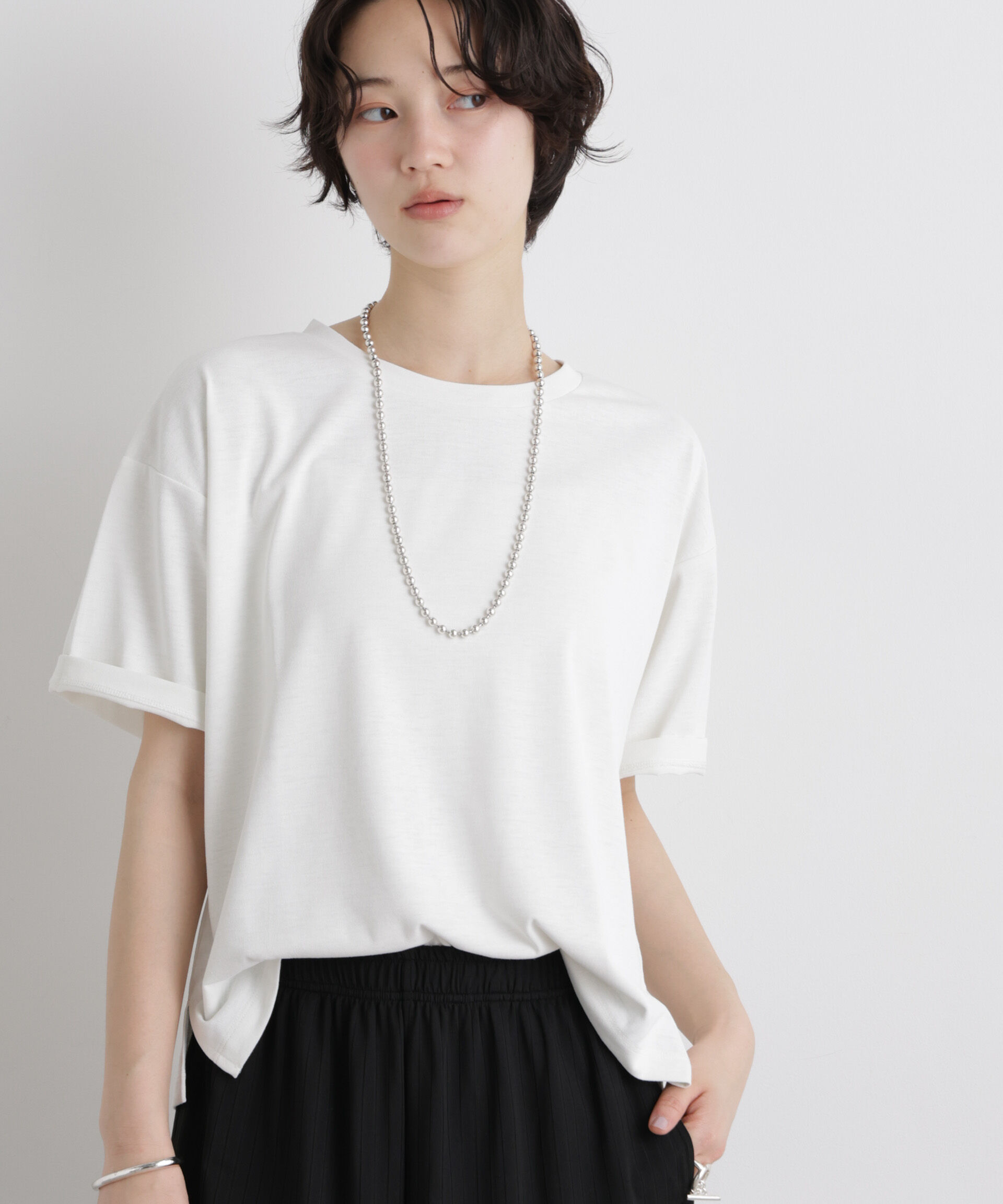 NANO universe「【機能性素材】汗隠糸加工&多彩機能カットソー素材 クルーネックトップス」|Tシャツ・カットソー|ホワイト