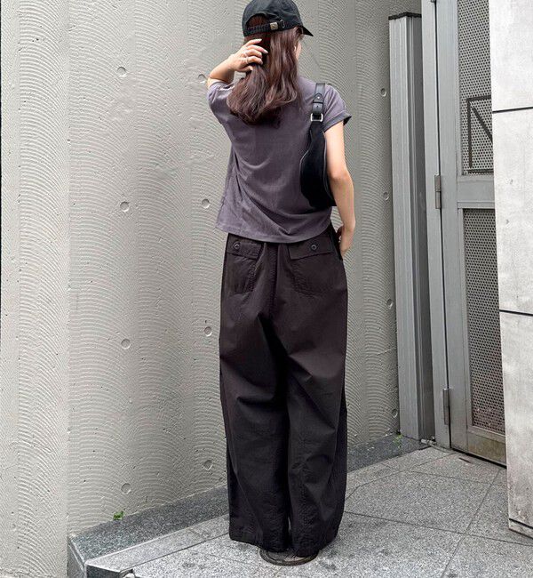 fredy emue「刺しゅう入りCAT PHOTO Tシャツ」|Tシャツ・カットソー|