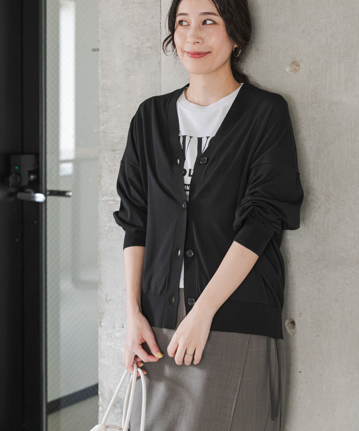 URBAN RESEARCH DOORS「『仁村紗和さん着用』『UR TECH』サマシェアニットカーディガン」|カーディガン|