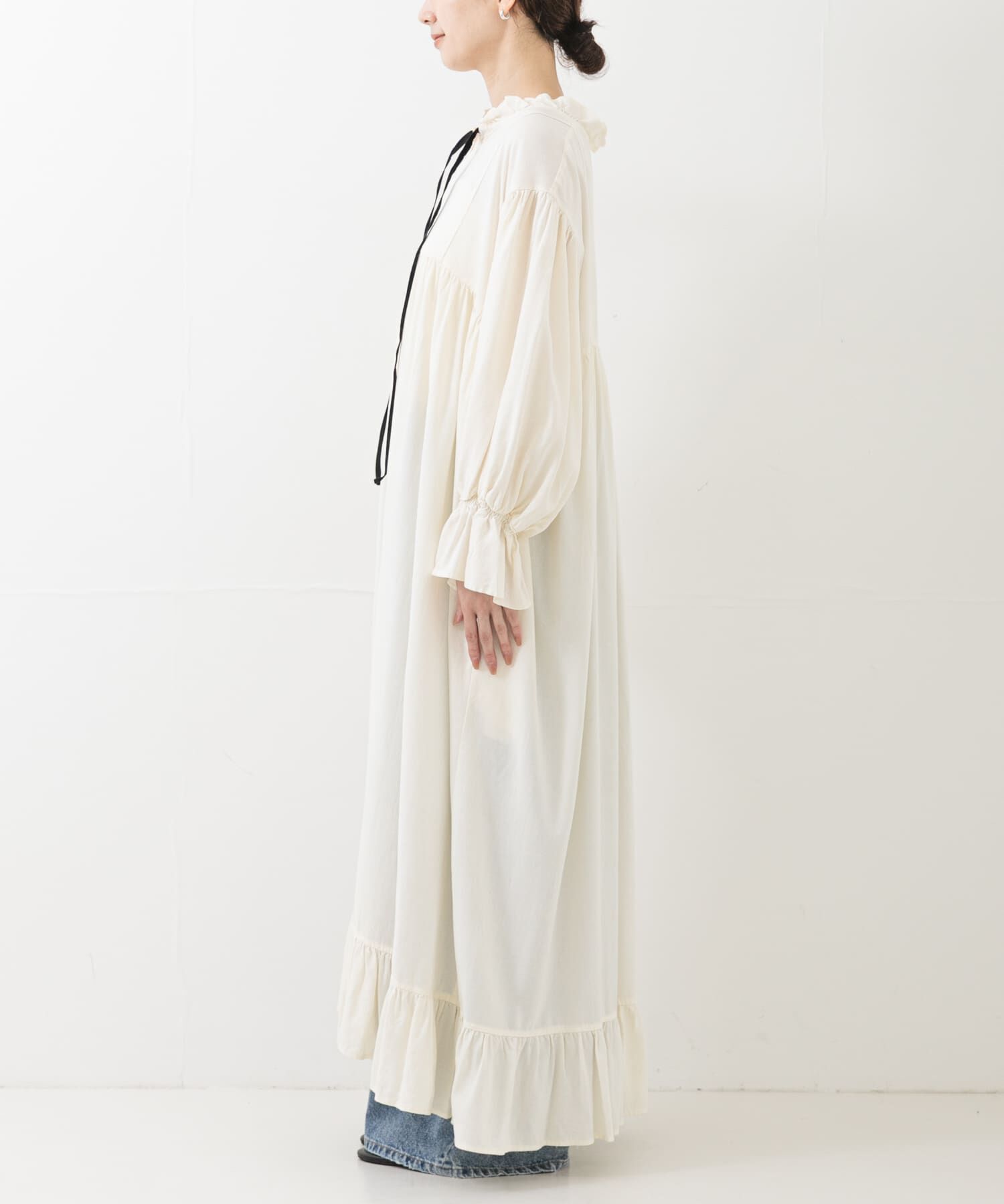 URBAN RESEARCH「Picchi Nia　SOFT IVORY」|ワンピース|