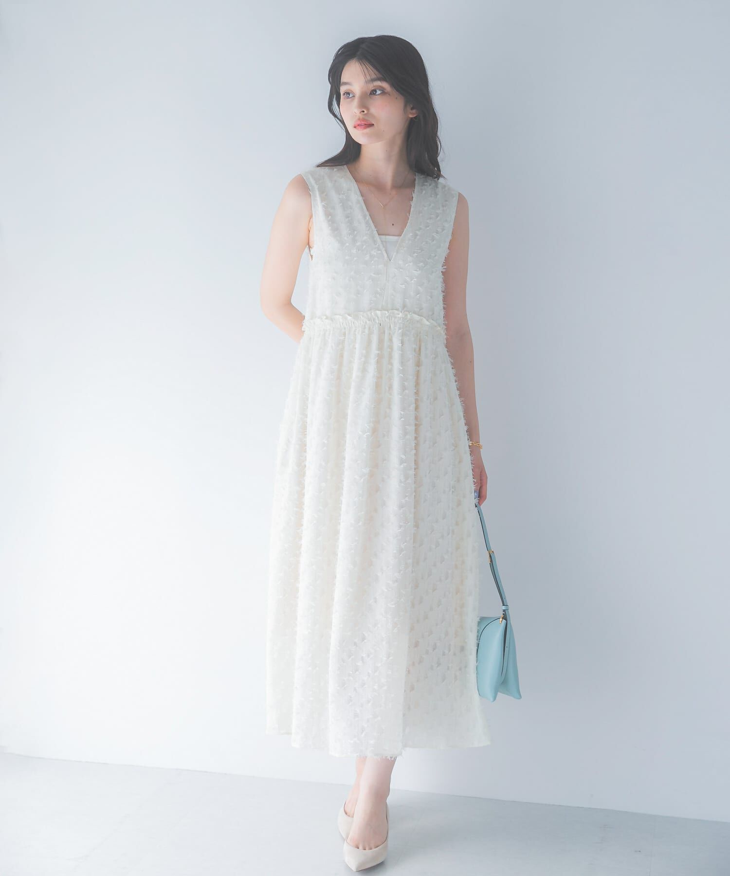 URBAN RESEARCH ROSSO「カットジャガードVネックワンピース」|ワンピース|オフホワイト
