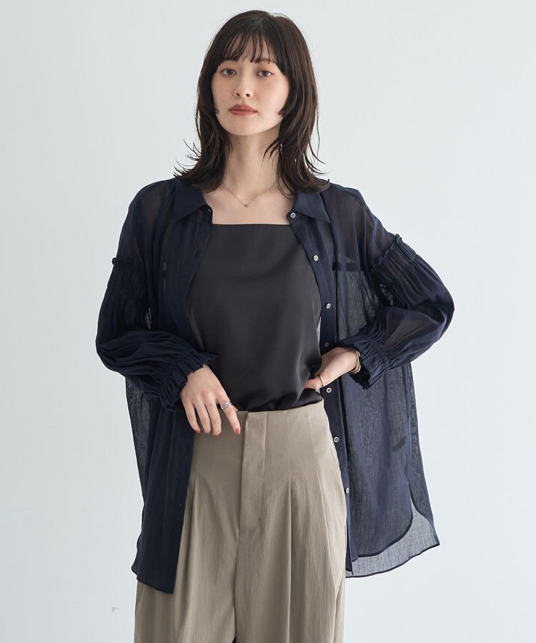 Editt by YECCA VECCA「【尾崎紗代子さん着用】綿麻シアーボリュームギャザーシャツ」|シャツ・ブラウス|Navy