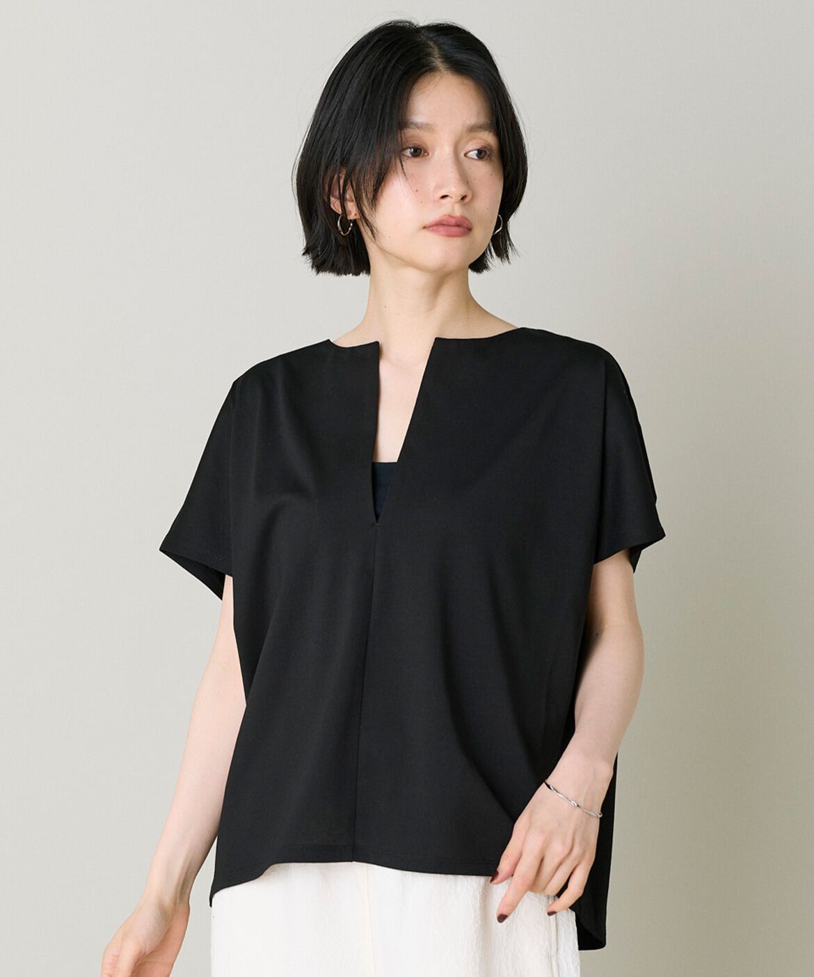 DAY by DAY it&rsquo;s international「ｷｰﾈｯｸｶｯﾄﾌﾟﾙｵｰﾊﾞｰ|すっきり魅せるｷｰﾈｯｸ､軽やか天」|Tシャツ・カットソー|