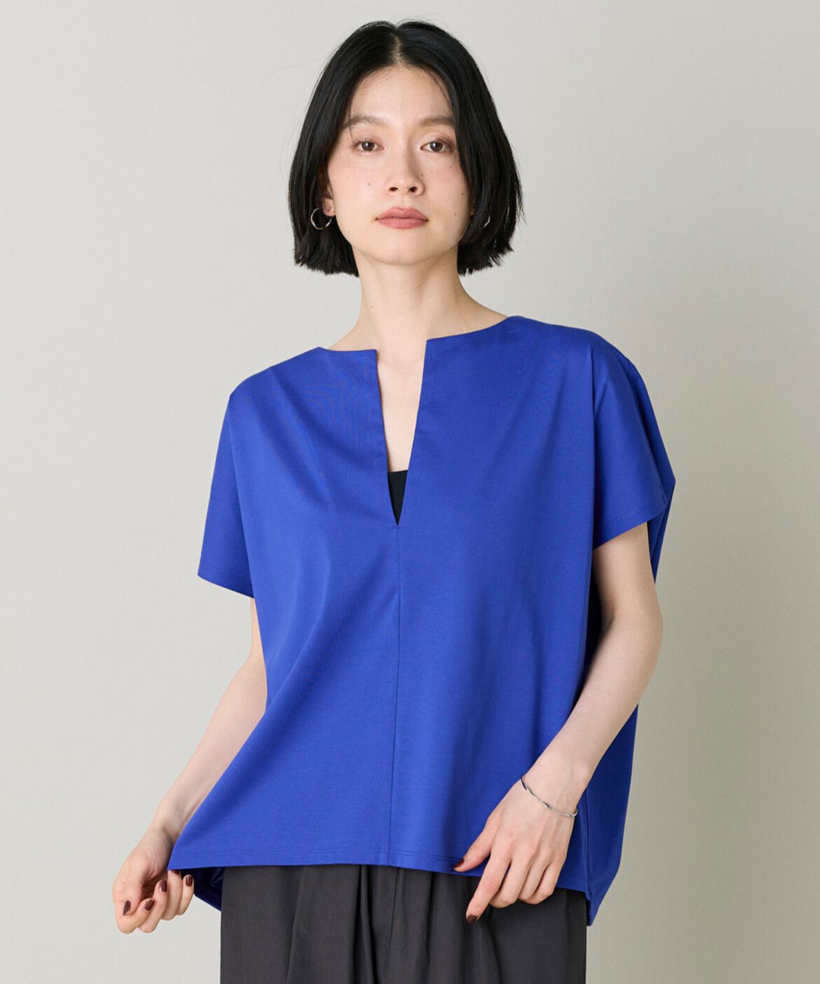 DAY by DAY it&rsquo;s international「ｷｰﾈｯｸｶｯﾄﾌﾟﾙｵｰﾊﾞｰ|すっきり魅せるｷｰﾈｯｸ､軽やか天」|Tシャツ・カットソー|ブルー1