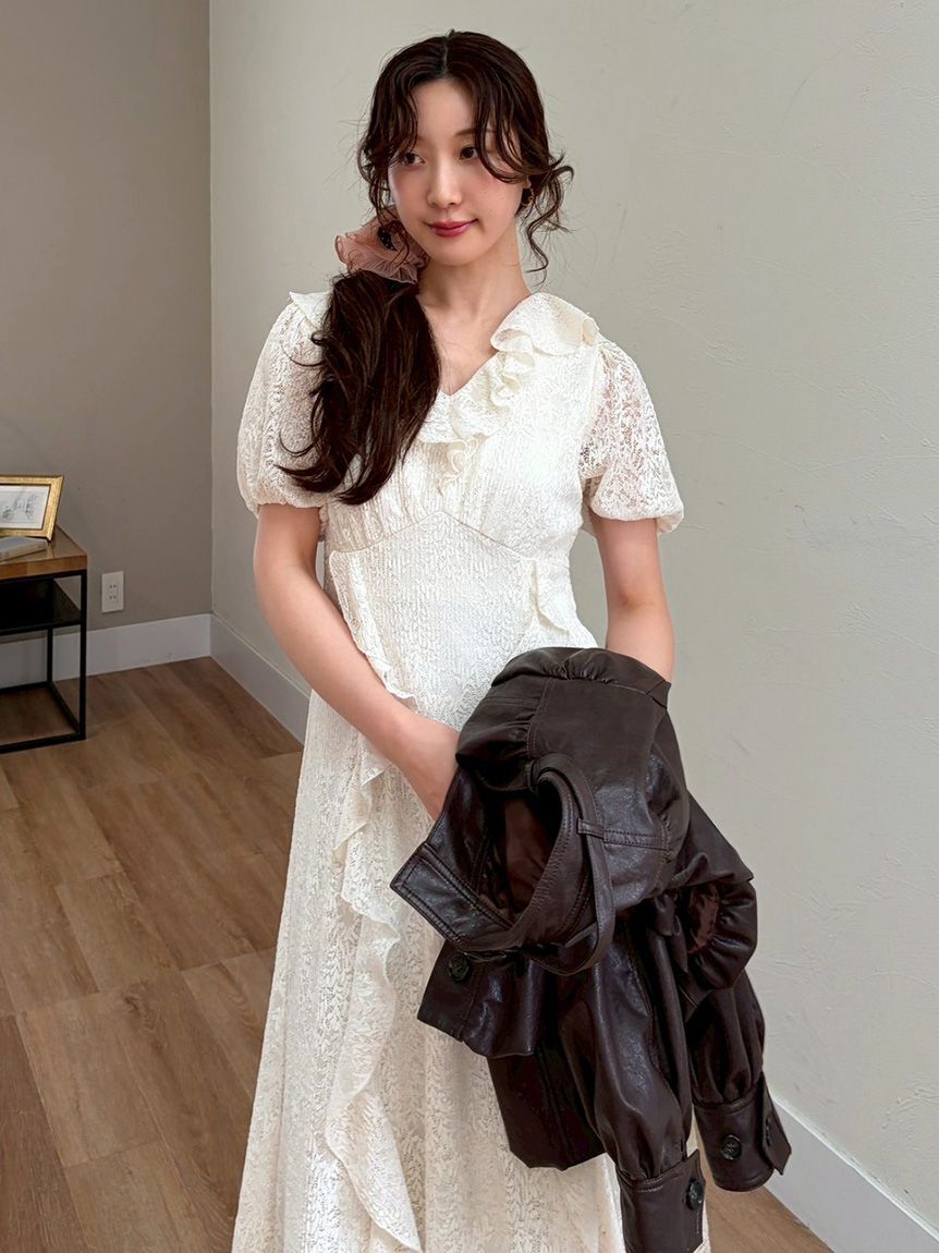 LILY BROWN「フリルレースカットワンピース」|ワンピース|