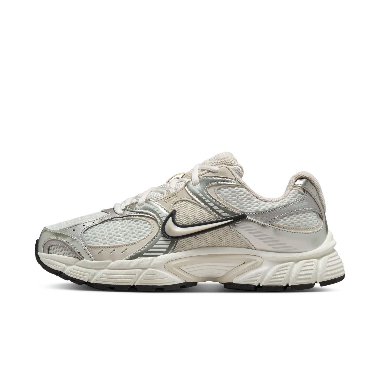 NIKE「【NIKE】W V5 RNR」|スニーカー|ホワイト