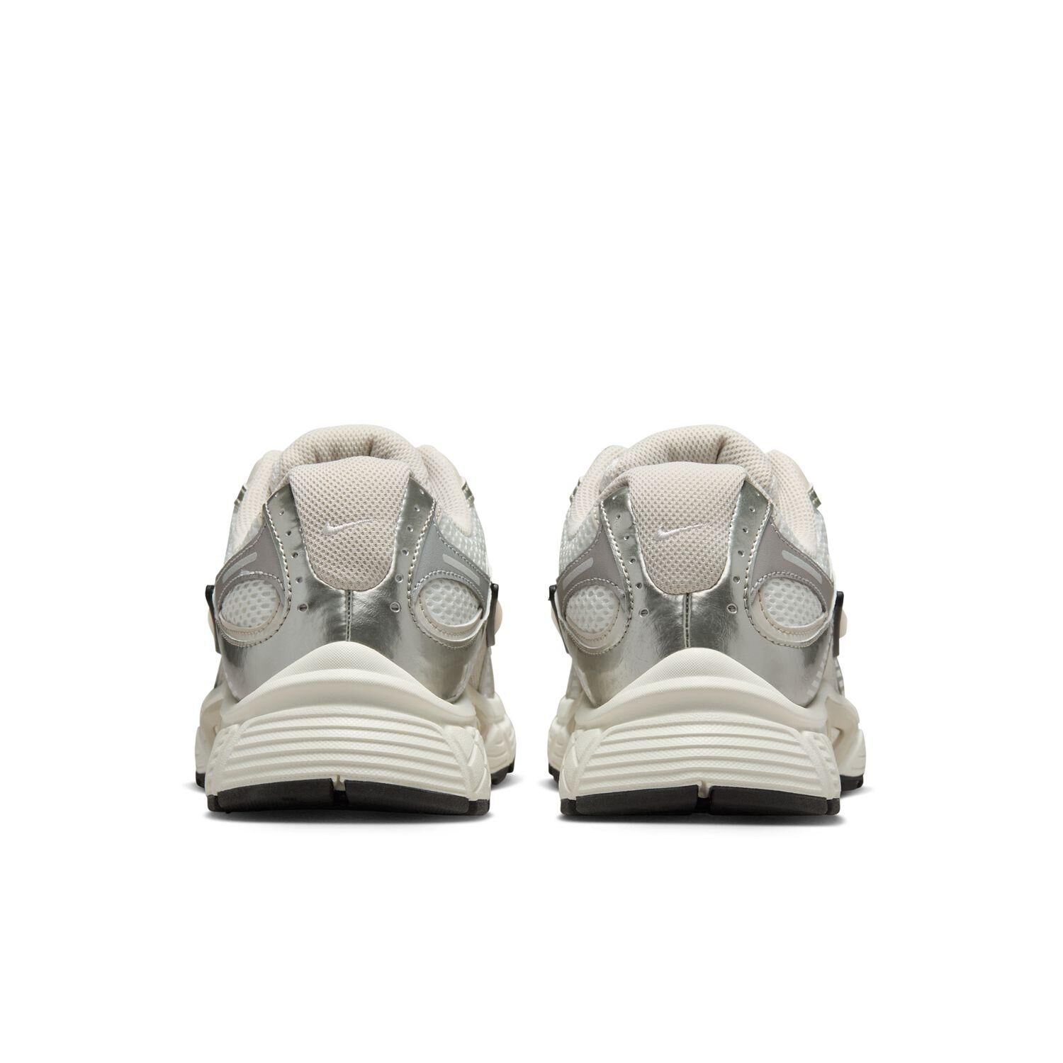 NIKE「【NIKE】W V5 RNR」|スニーカー|