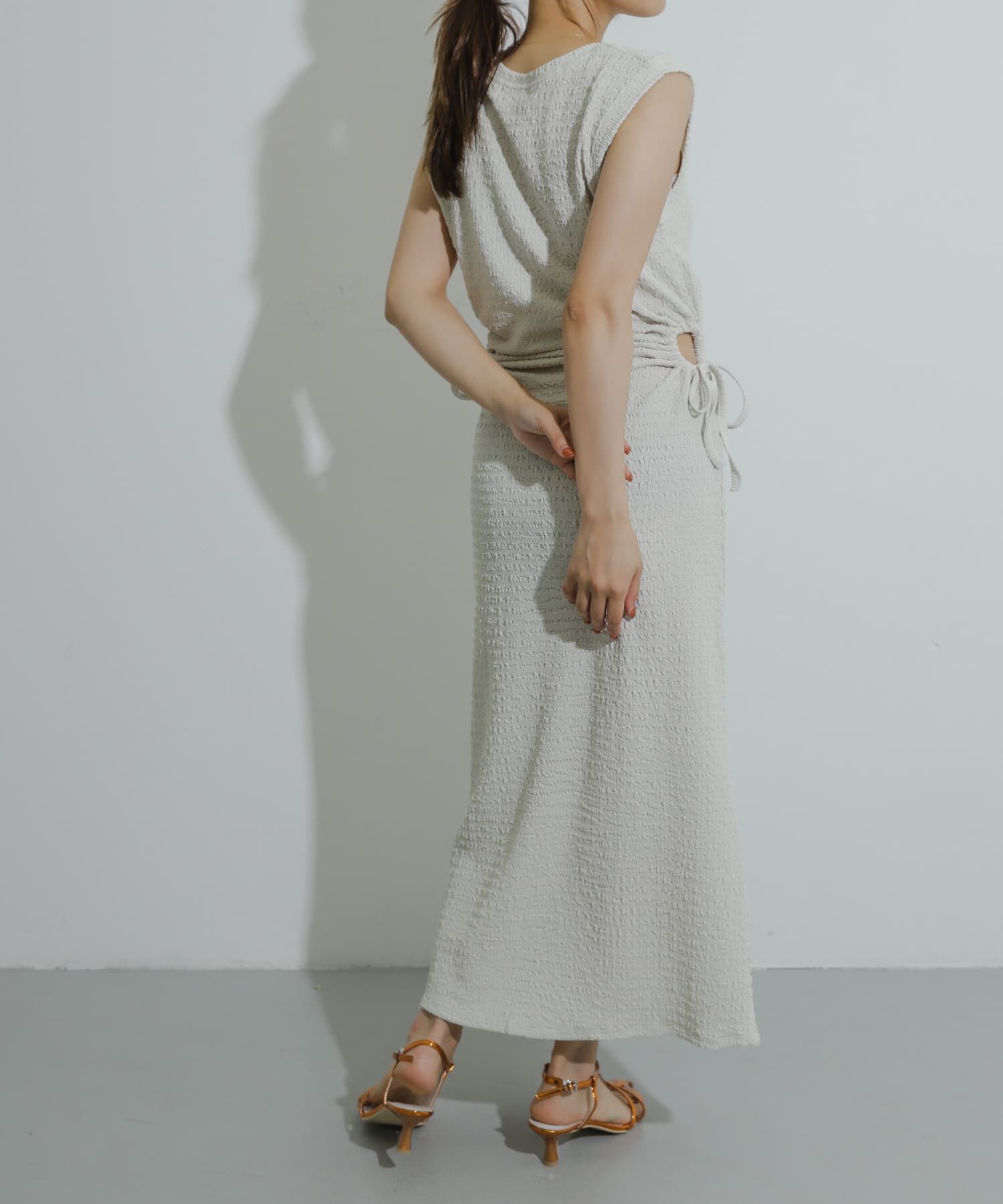 SENSE OF PLACE by URBAN RESEARCH「サイドホールジャガードカットワンピース」|ワンピース|