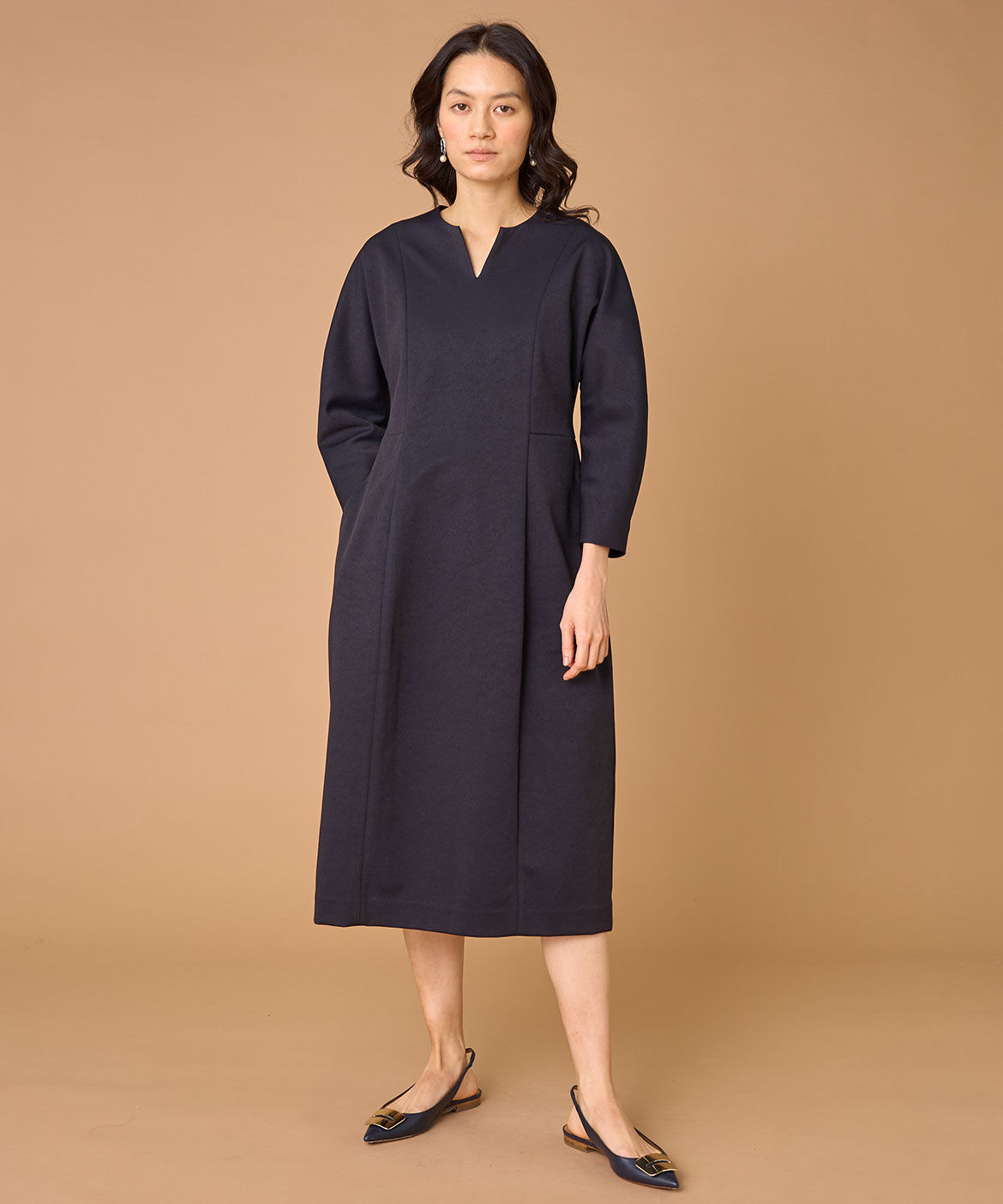 INED「《大きいサイズ》キーネックワンピース」|ワンピース|