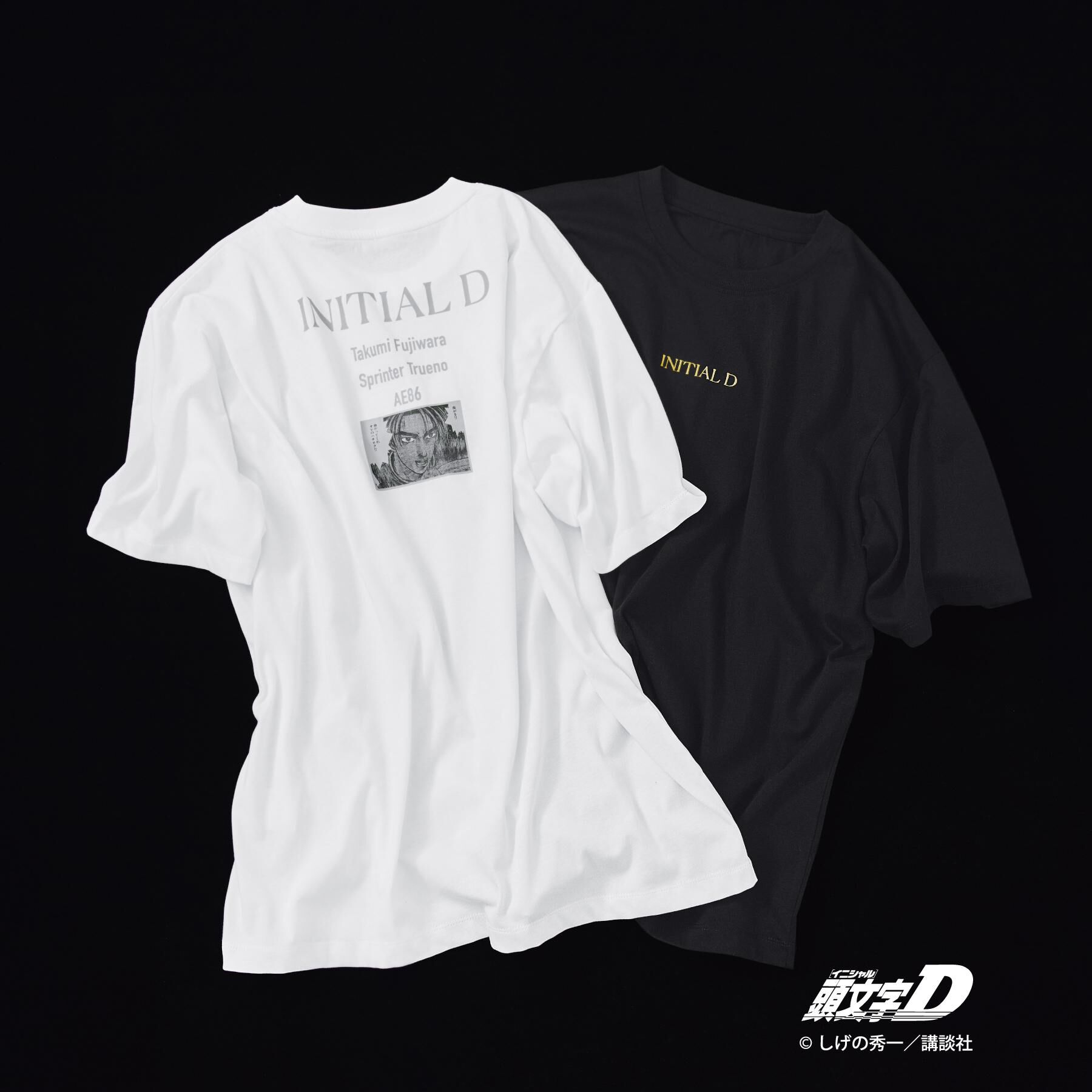 THE SHOP TK「頭文字D 別注 『フジワラ』 グラフィック半袖Tシャツ ステッカー＆チャーム付き」|Tシャツ・カットソー|